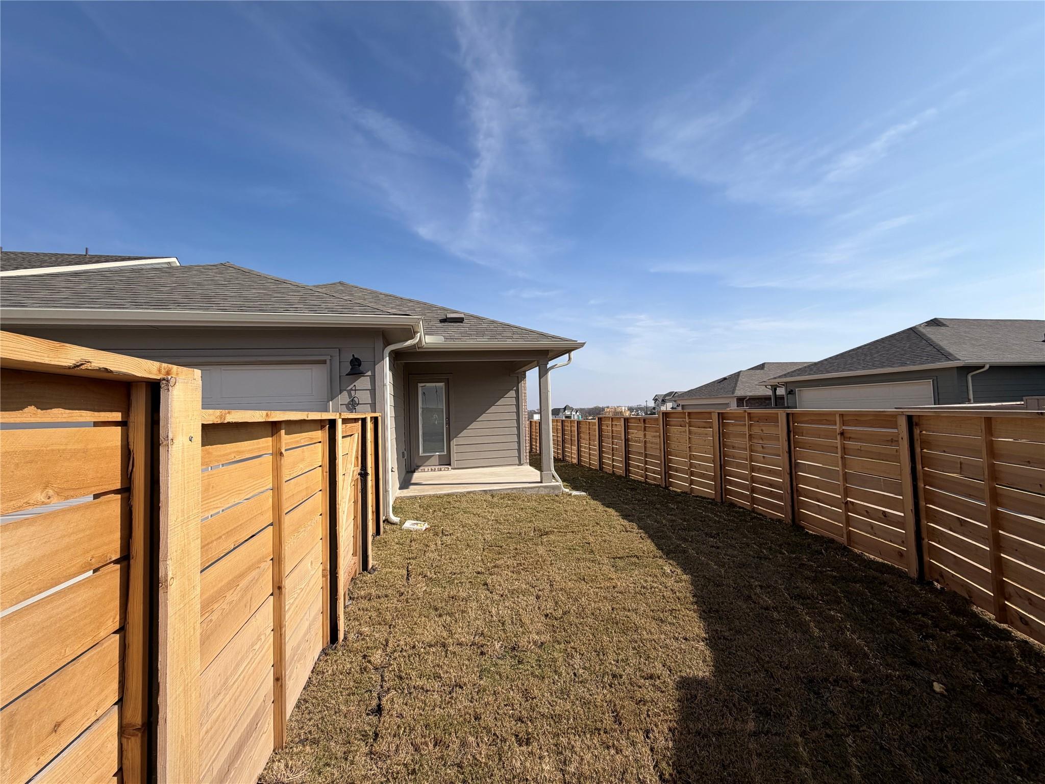 101 Maple Hedge Rd, Hutto, TX 78634