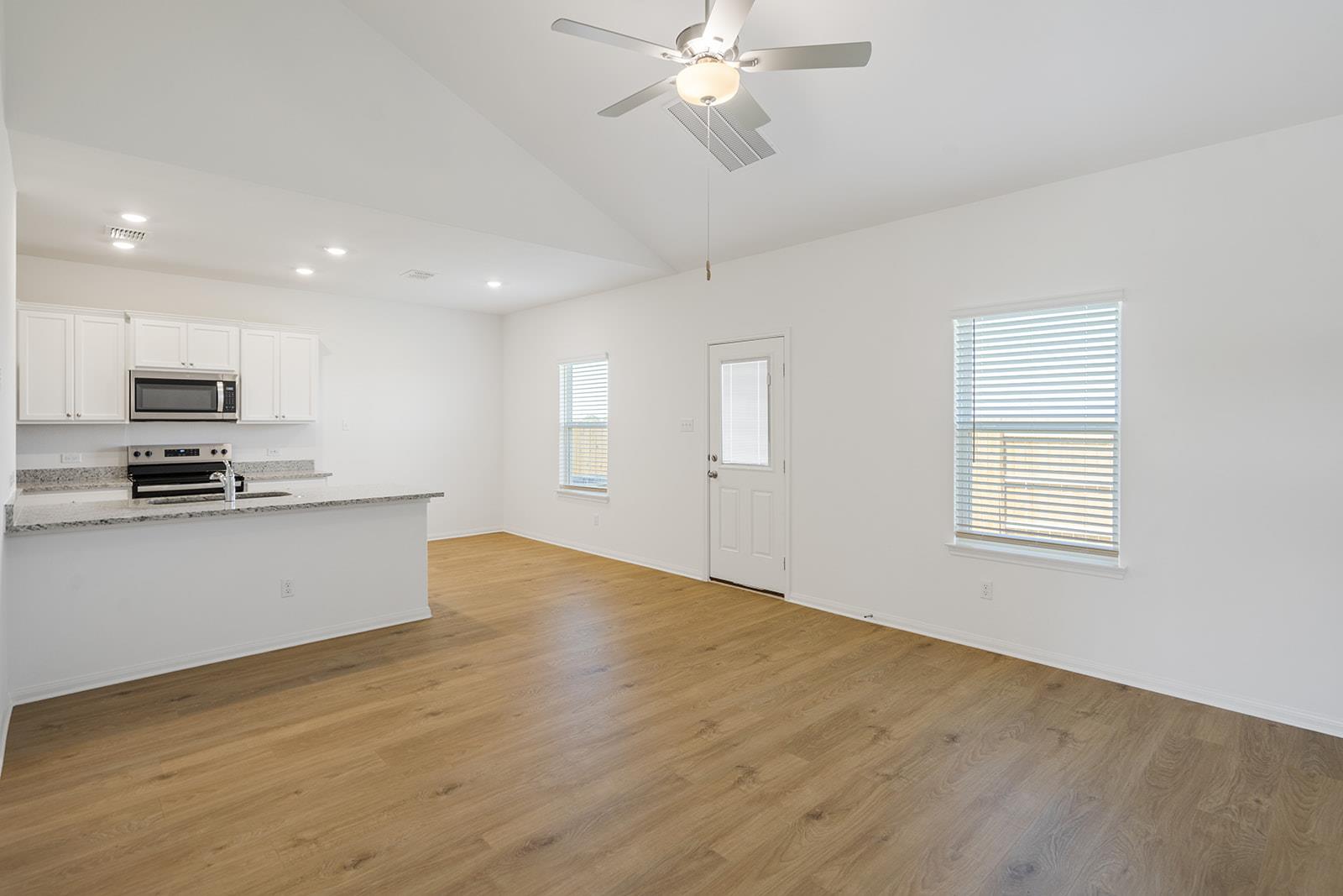 116 Carmel Canyon Trl, Jarrell, TX 76537