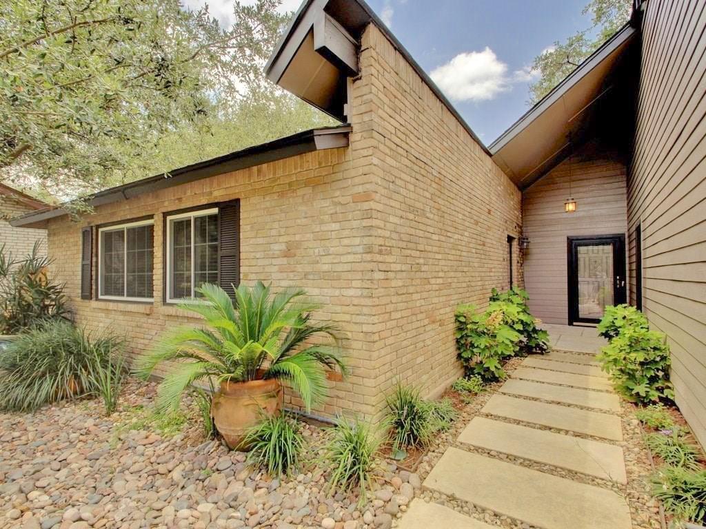 3607 Summit Bnd # B, Austin, TX 78759