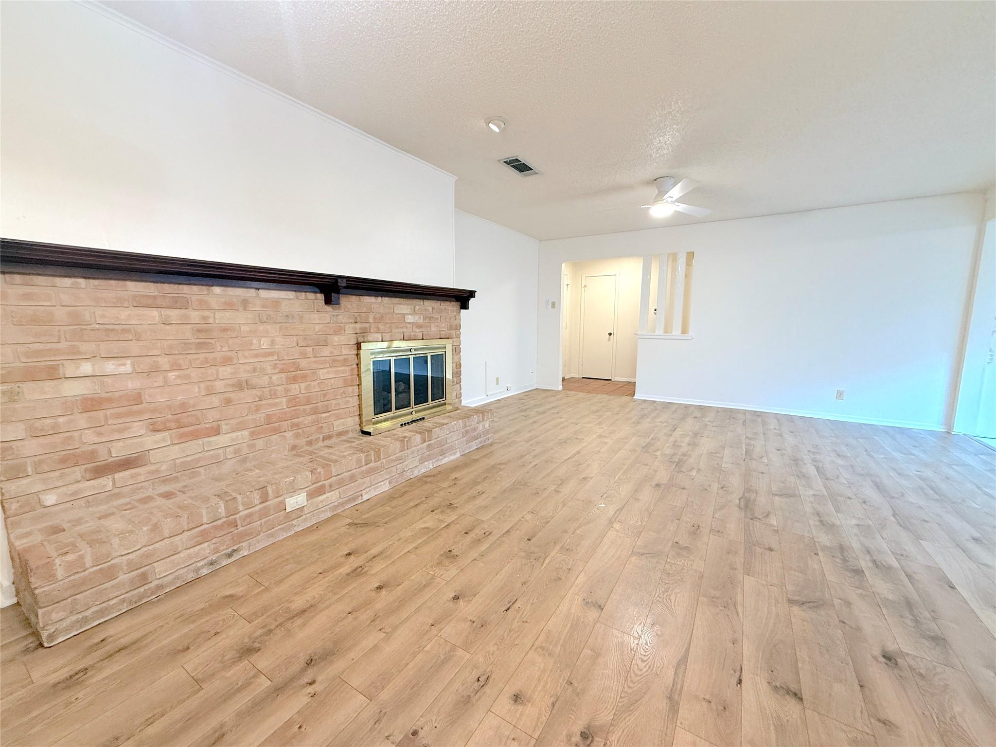 3607 Summit Bnd # B, Austin, TX 78759