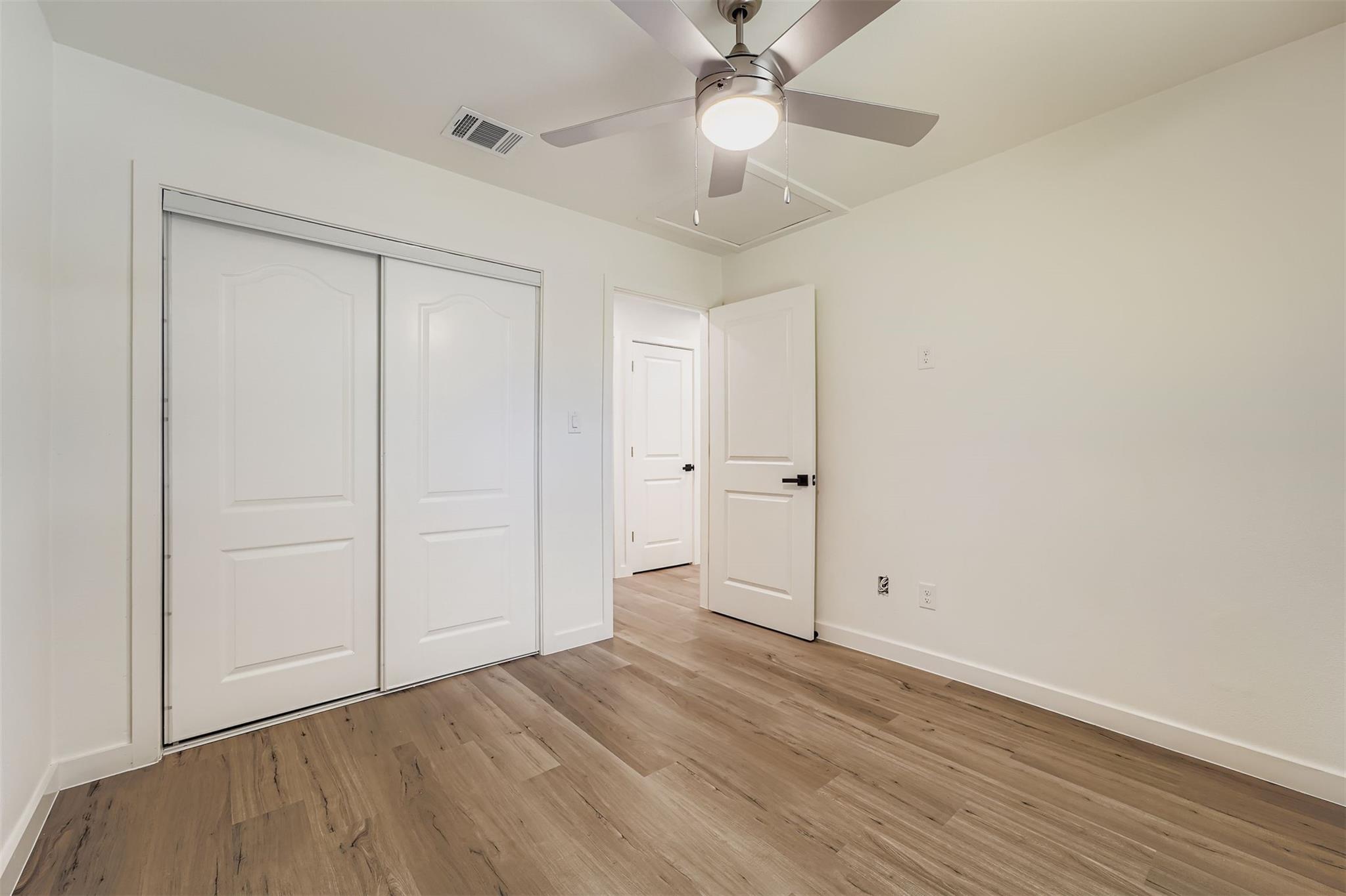 10710 Crestview Dr, Jonestown, TX 78645