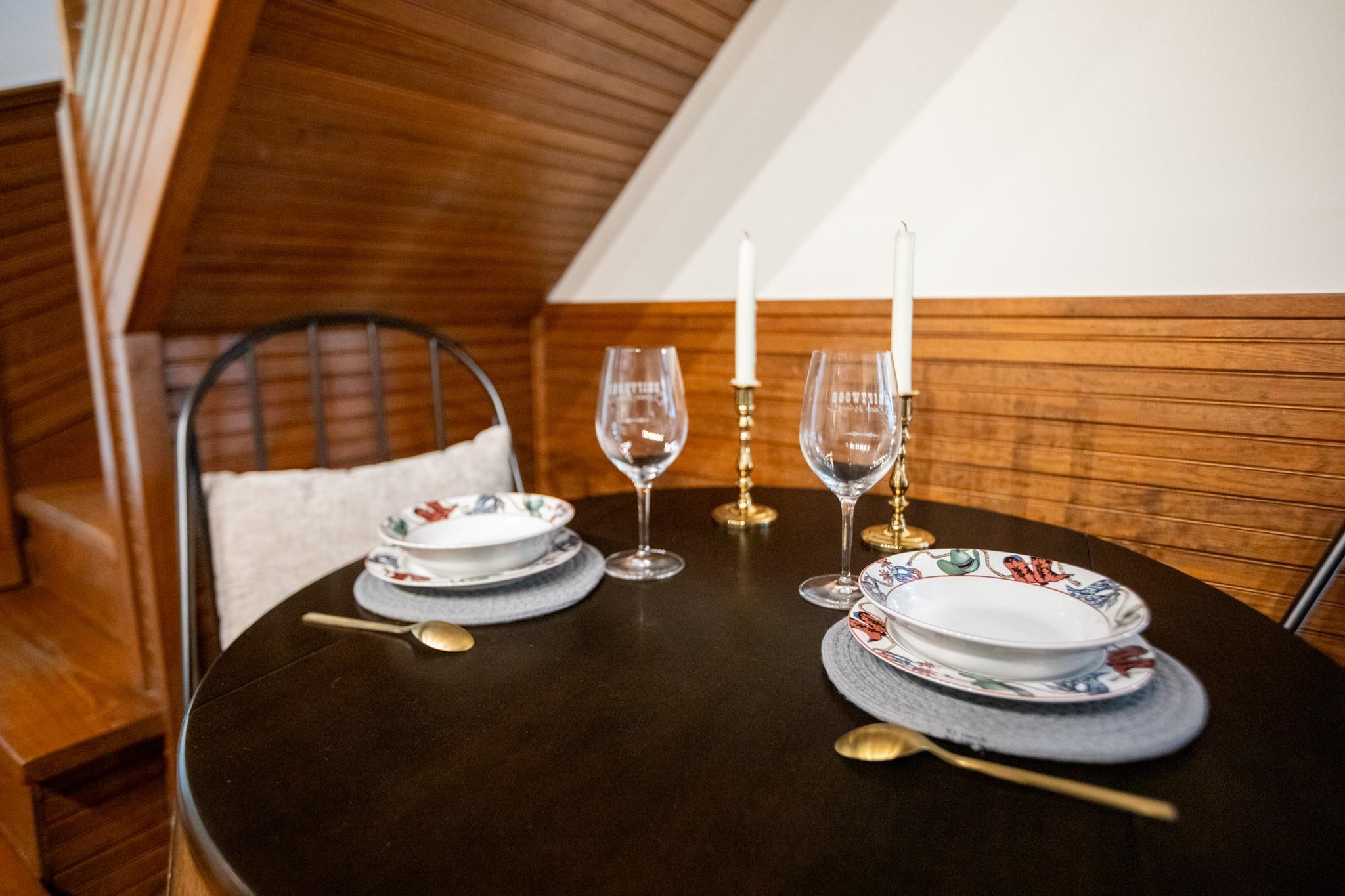 406 N Acorn St, Fredericksburg, TX 78624