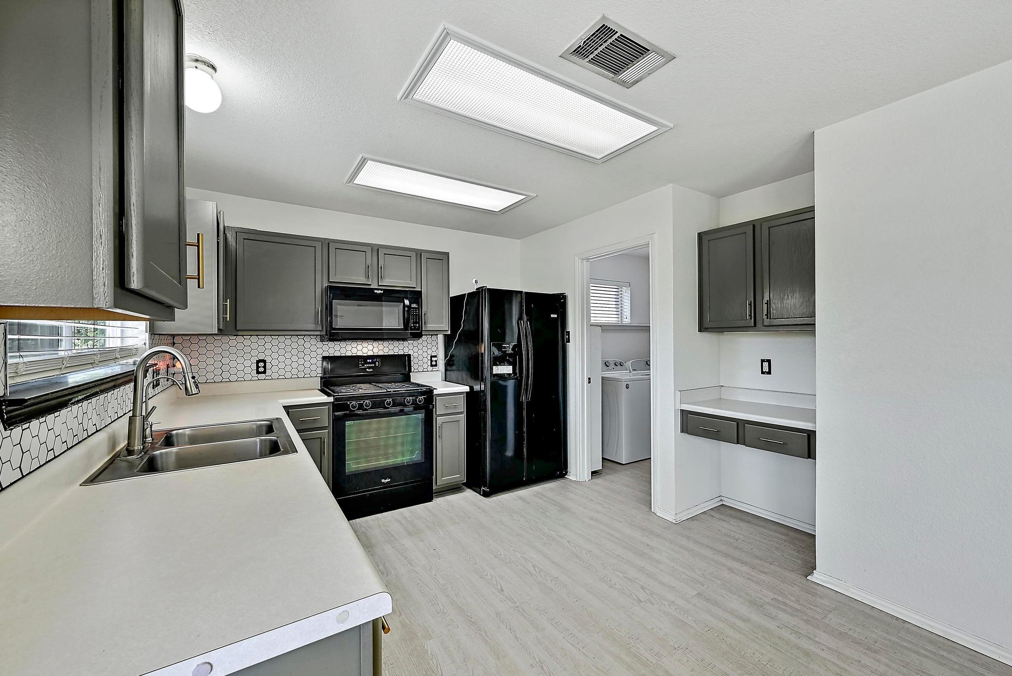 102 Cannery Cv, Leander, TX 78641