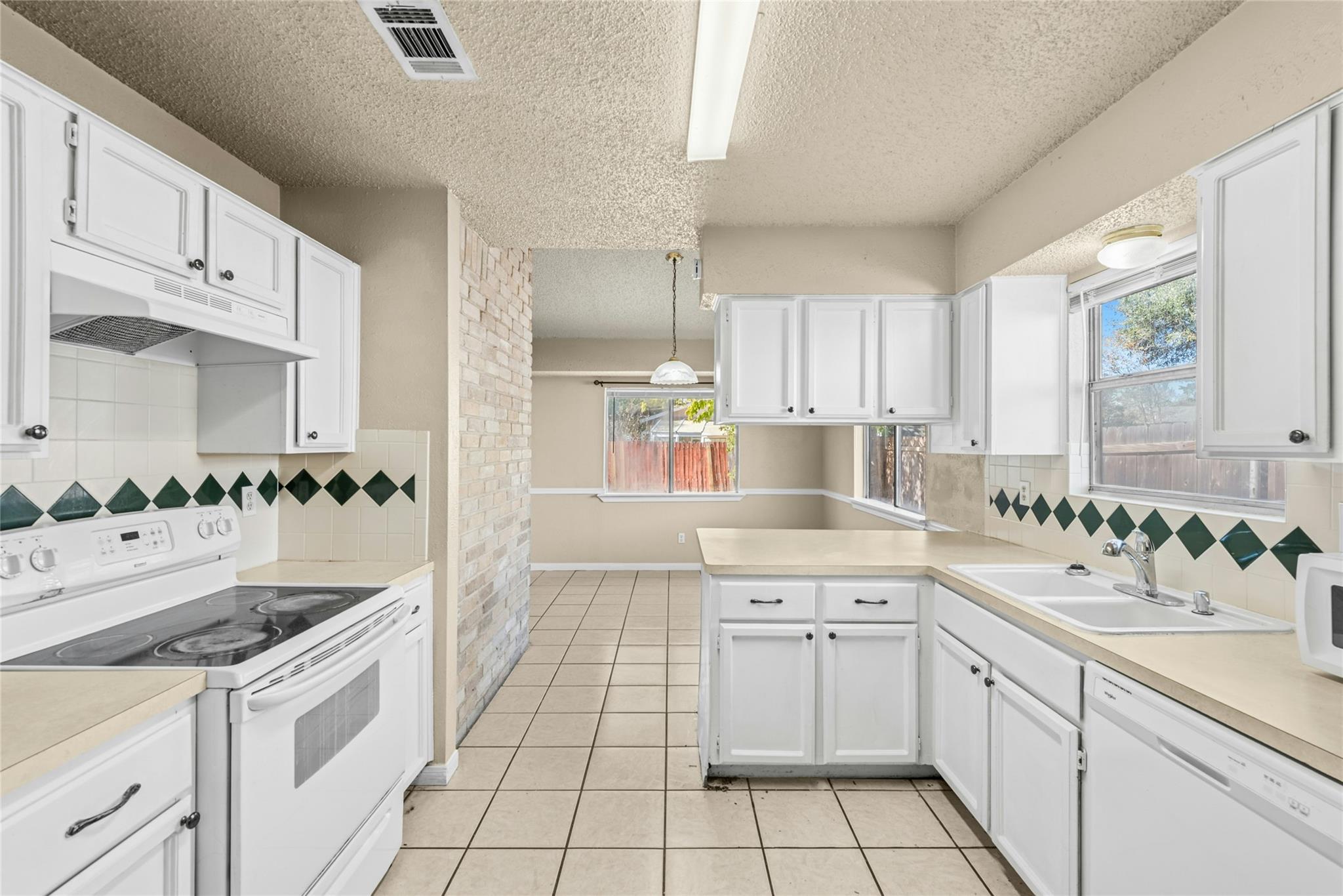 609 Riverwood Dr, Cedar Park, TX 78613