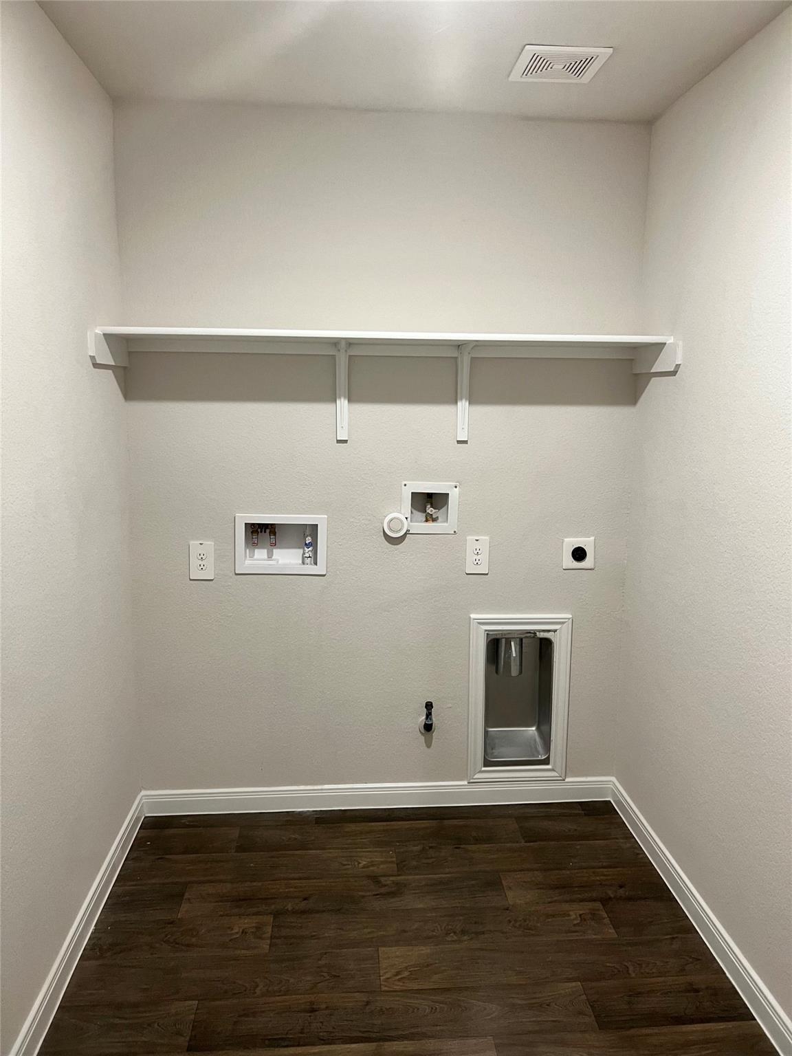 320 Belmont Pl, Lockhart, TX 78644