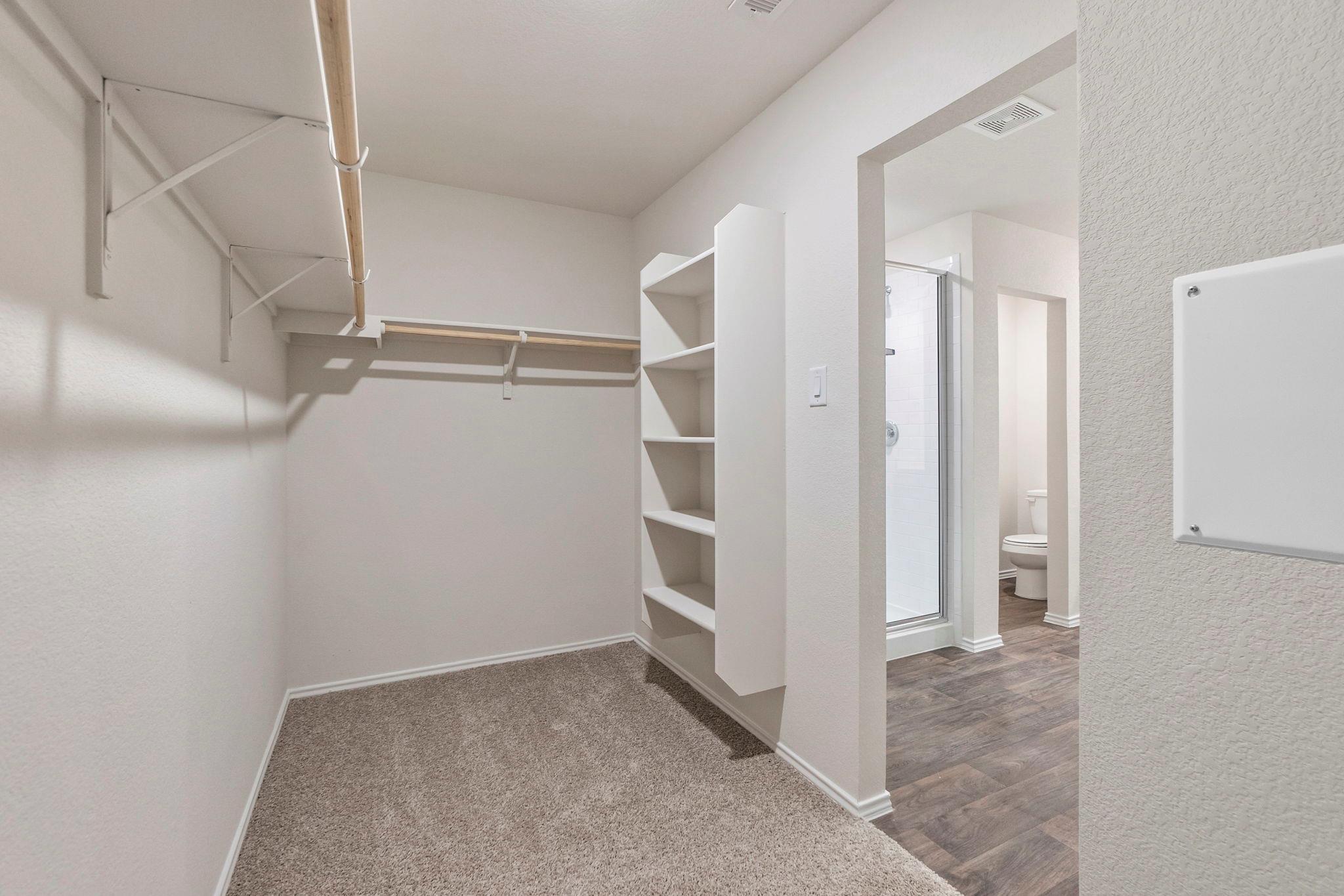 280 Granary Dr, Uhland, TX 78640