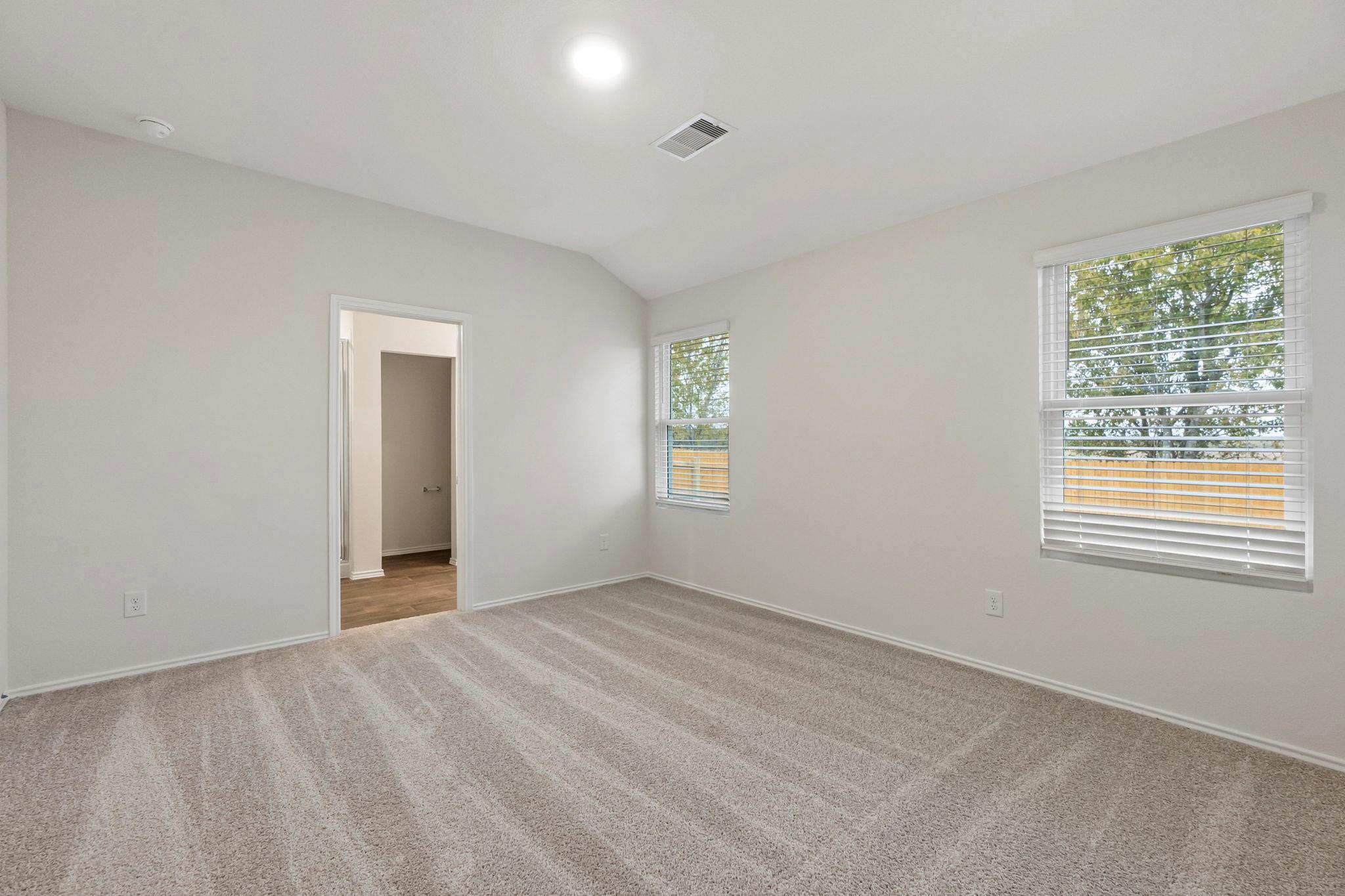 280 Granary Dr, Uhland, TX 78640