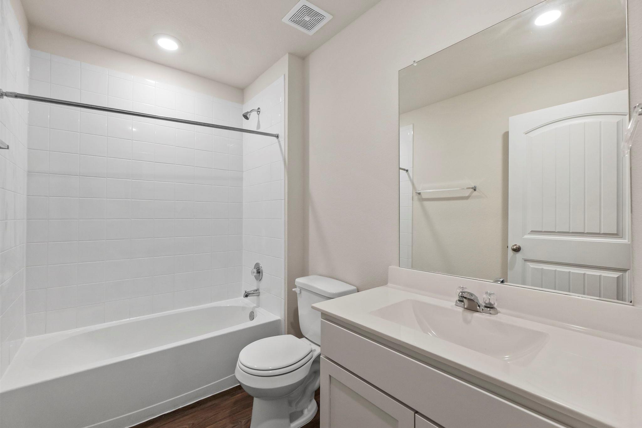 280 Granary Dr, Uhland, TX 78640