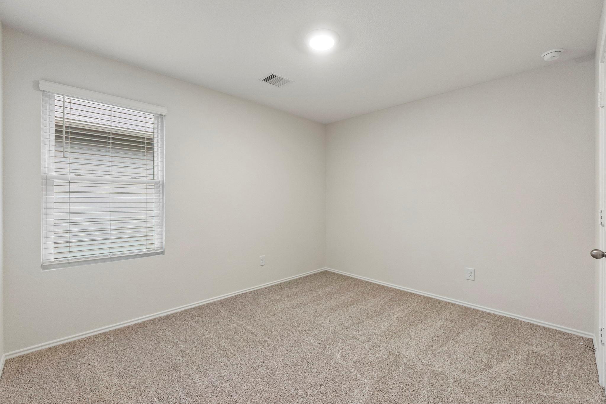 280 Granary Dr, Uhland, TX 78640