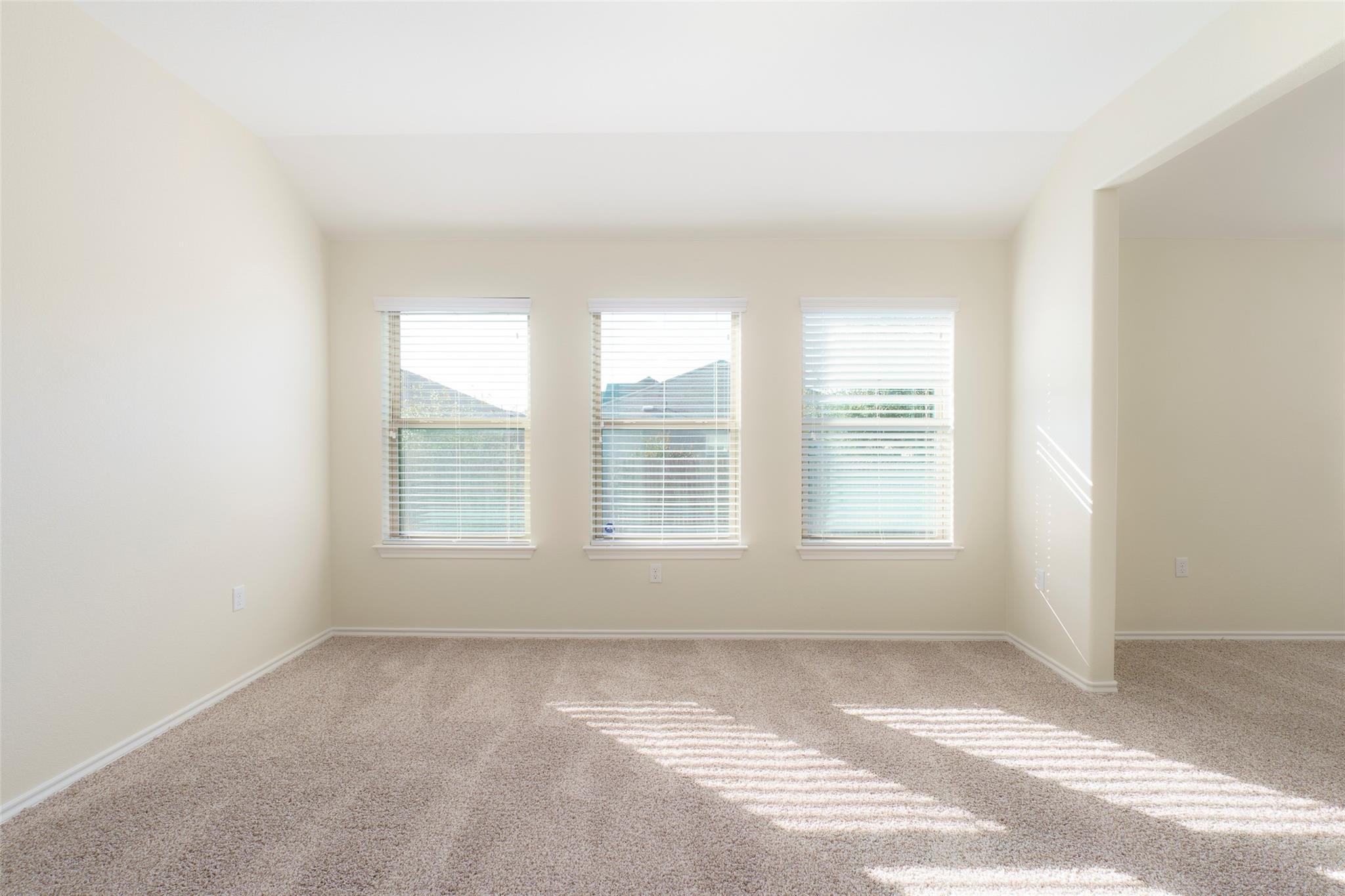 13020 Kearns Dr, Pflugerville, TX 78660