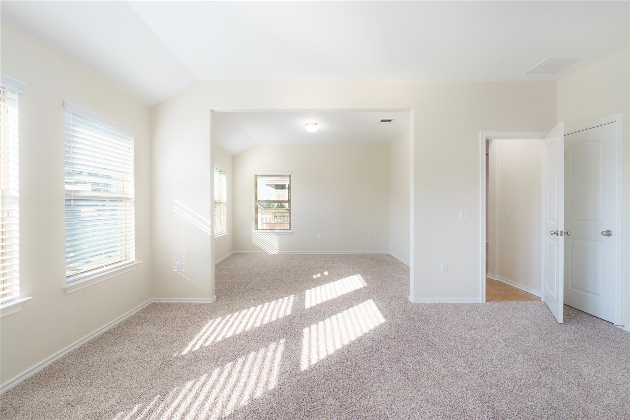 13020 Kearns Dr, Pflugerville, TX 78660