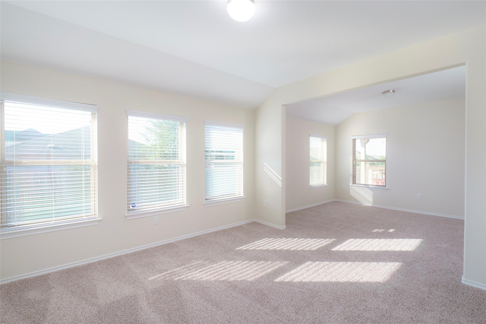 13020 Kearns Dr, Pflugerville, TX 78660