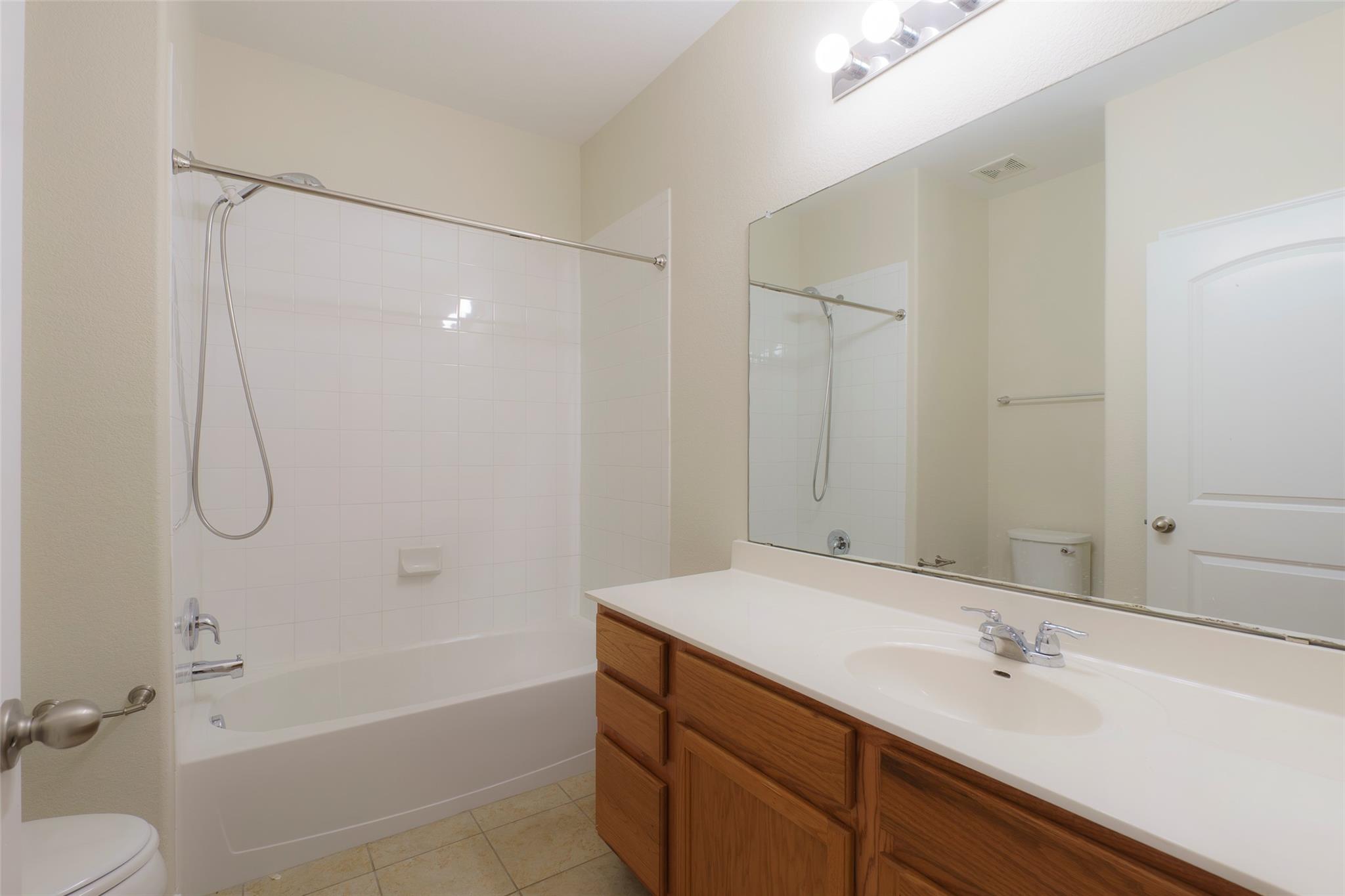 13020 Kearns Dr, Pflugerville, TX 78660