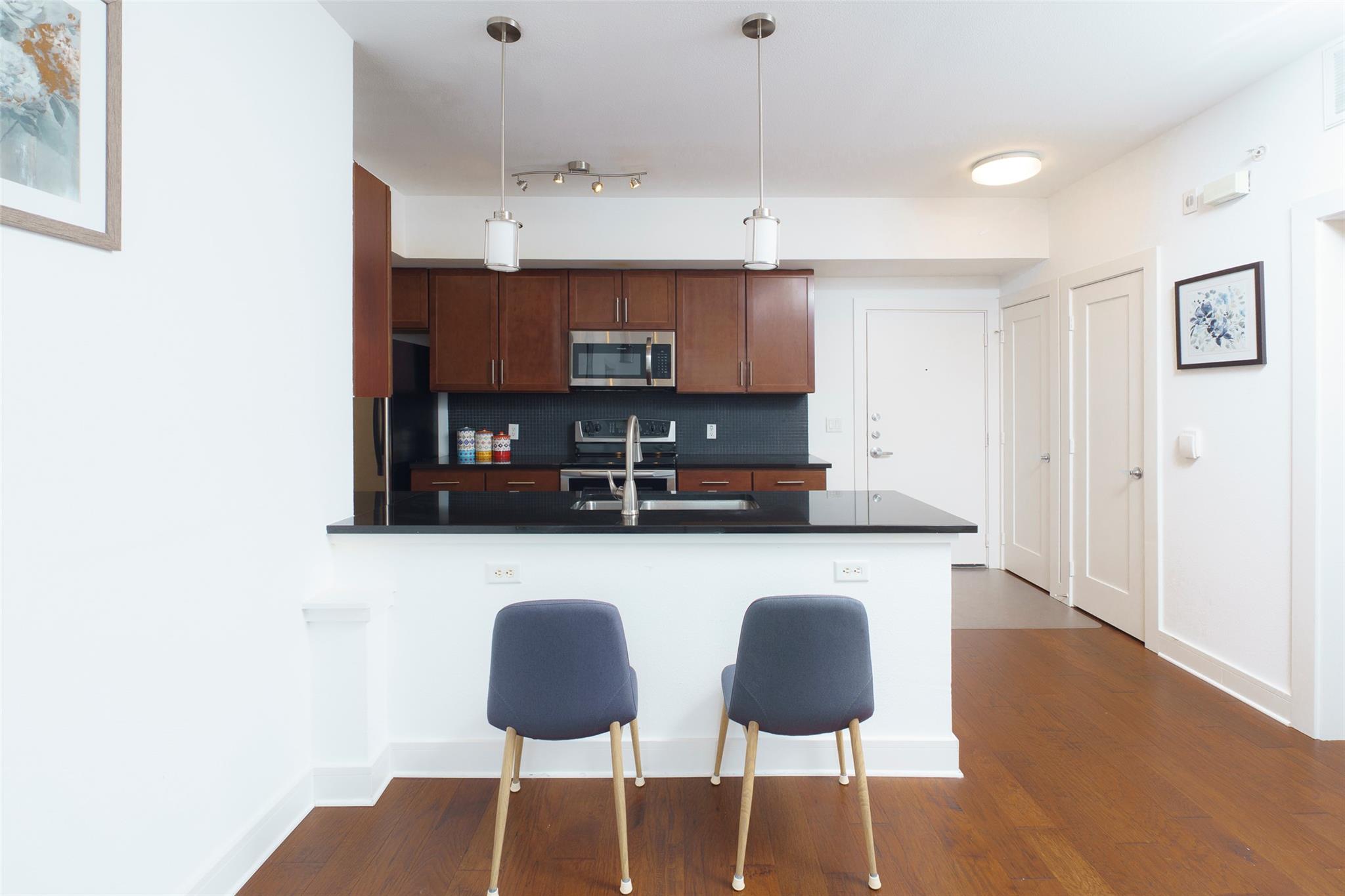 3016 Guadalupe St # 202, Austin, TX 78705