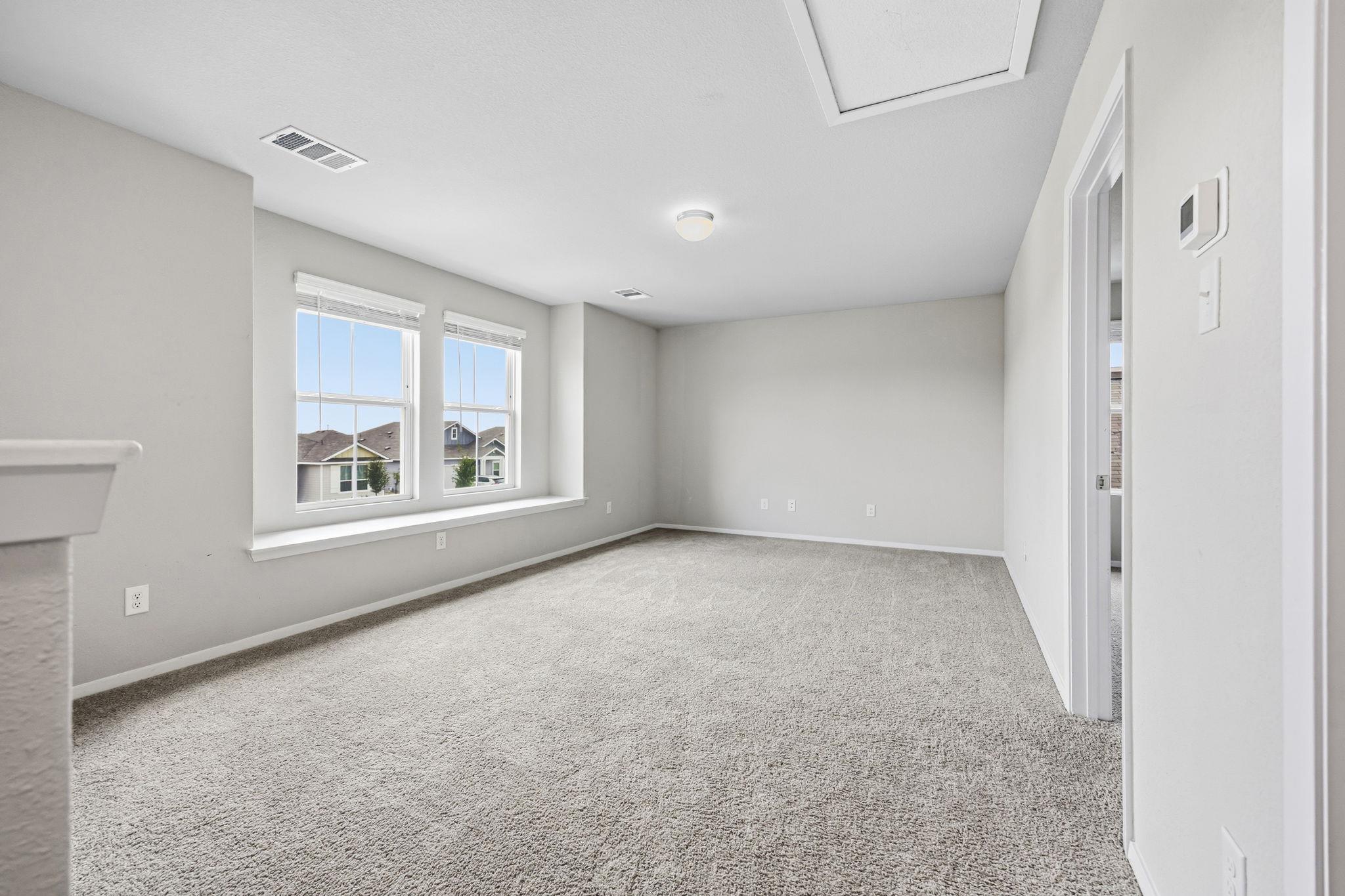 251 Chesterfield Dr, Kyle, TX 78640