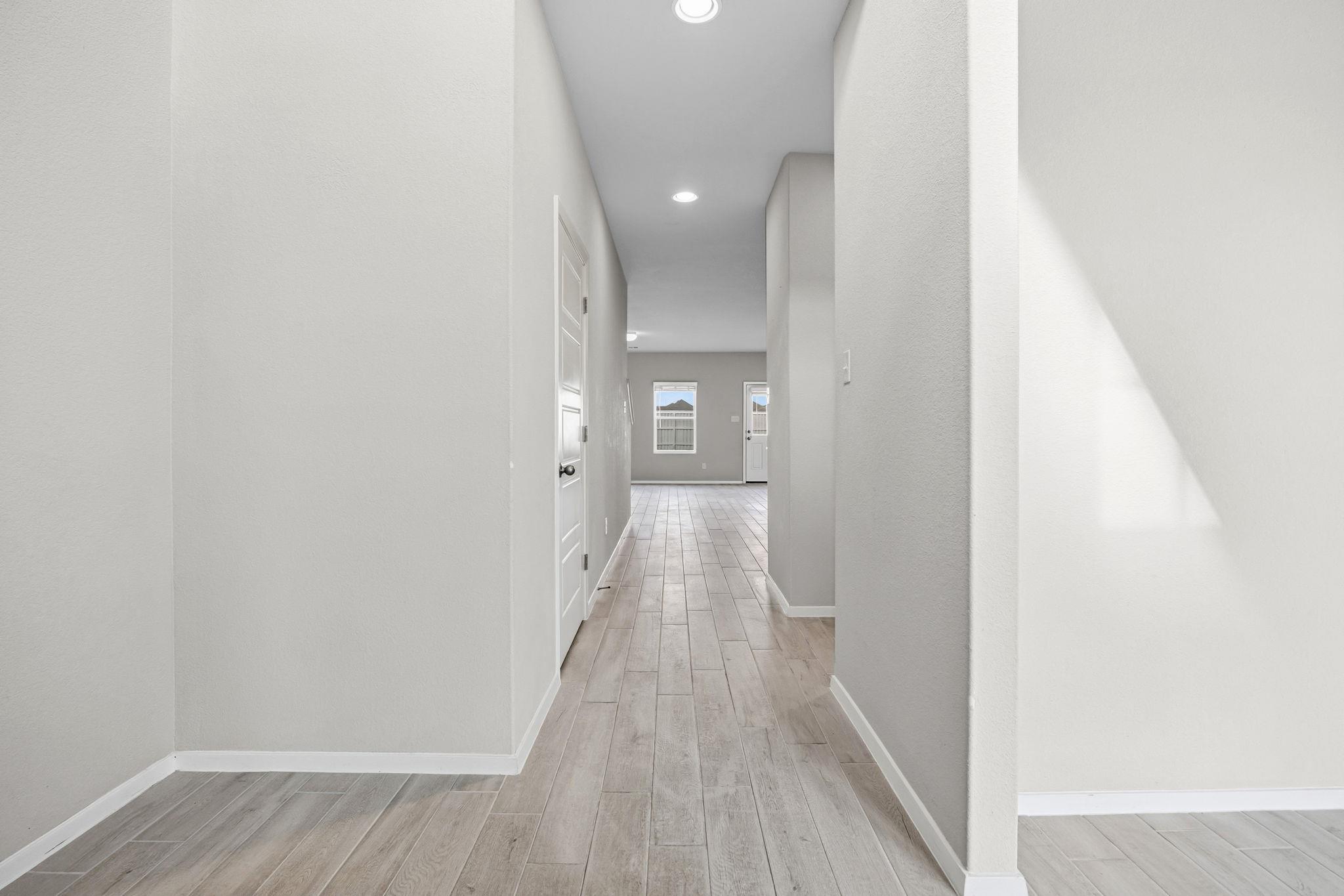 251 Chesterfield Dr, Kyle, TX 78640