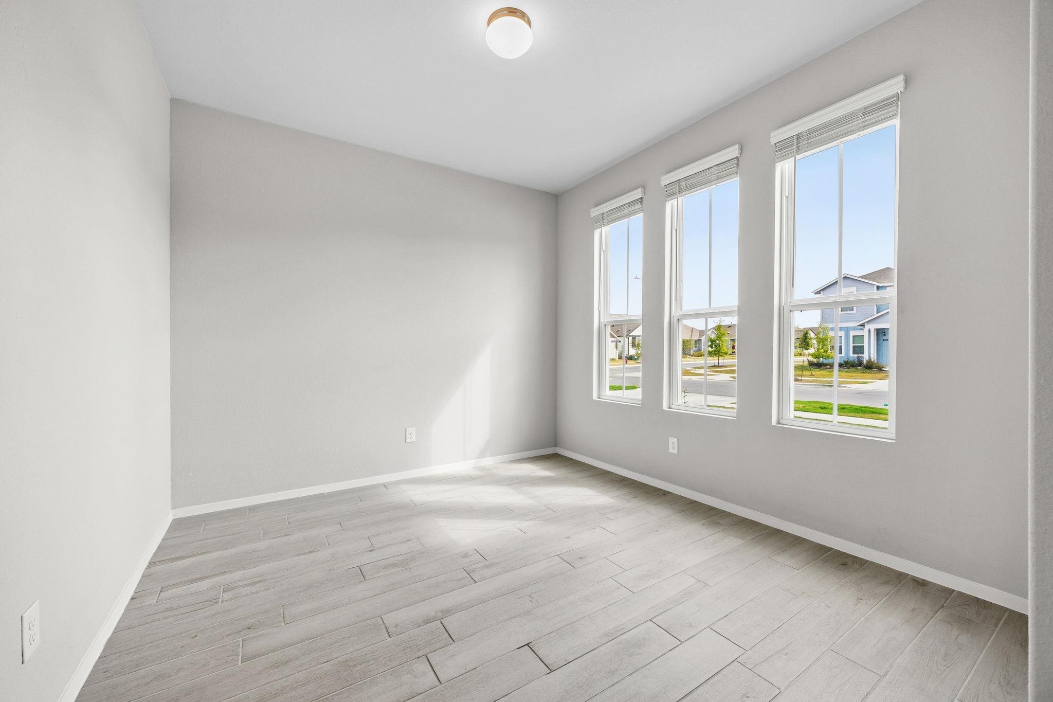 251 Chesterfield Dr, Kyle, TX 78640