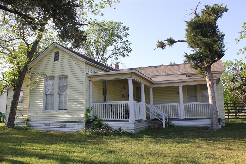 401 Shaw St, Taylor, TX 76574