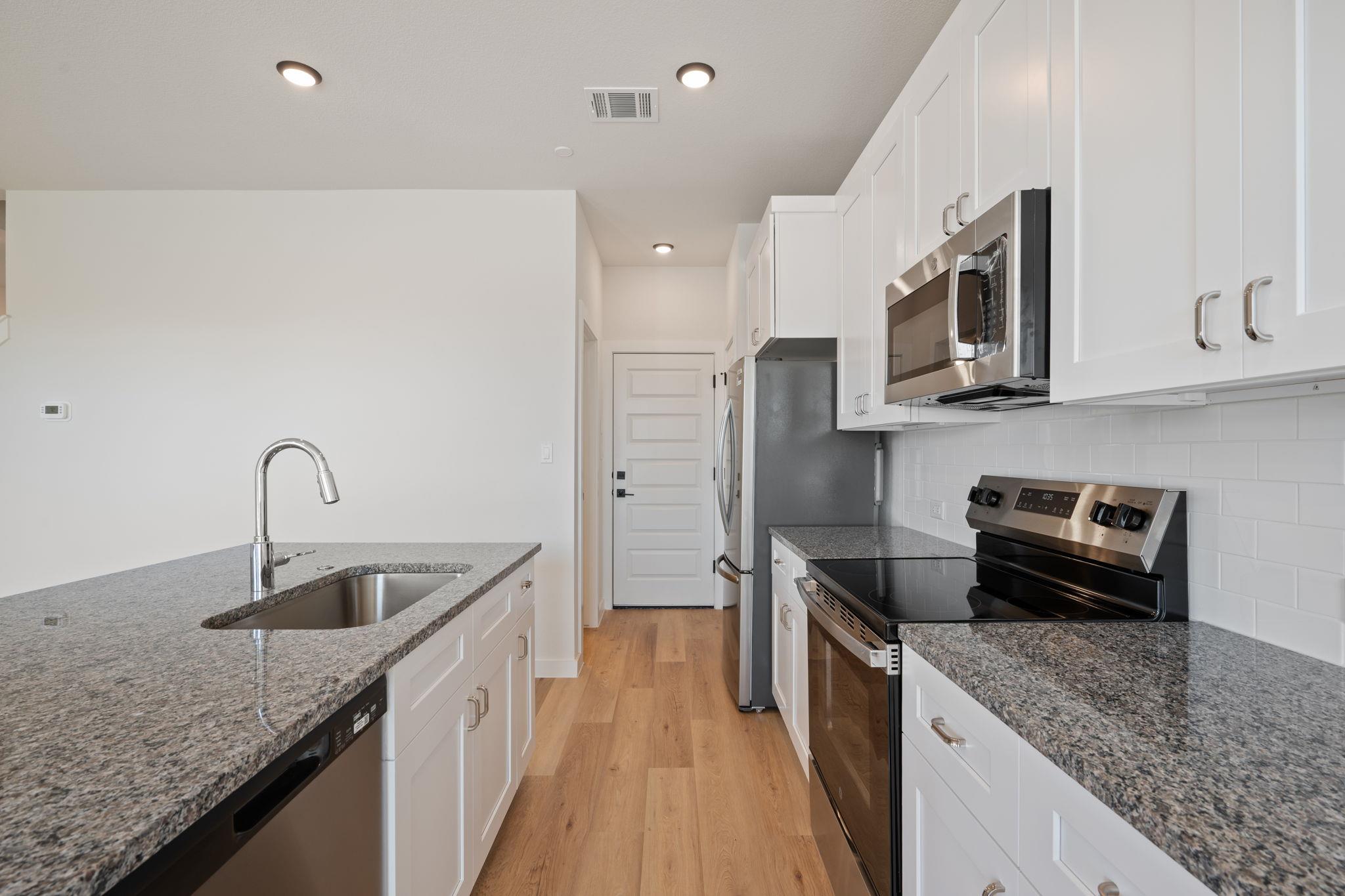 2600 Gattis School Rd # 1202, Round Rock, TX 78664