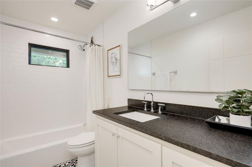 2111 Teakwood Dr, Austin, TX 78757