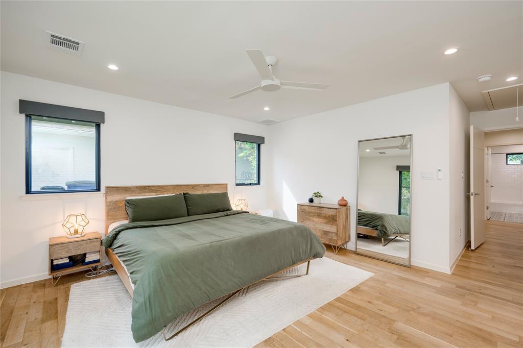 2111 Teakwood Dr, Austin, TX 78757