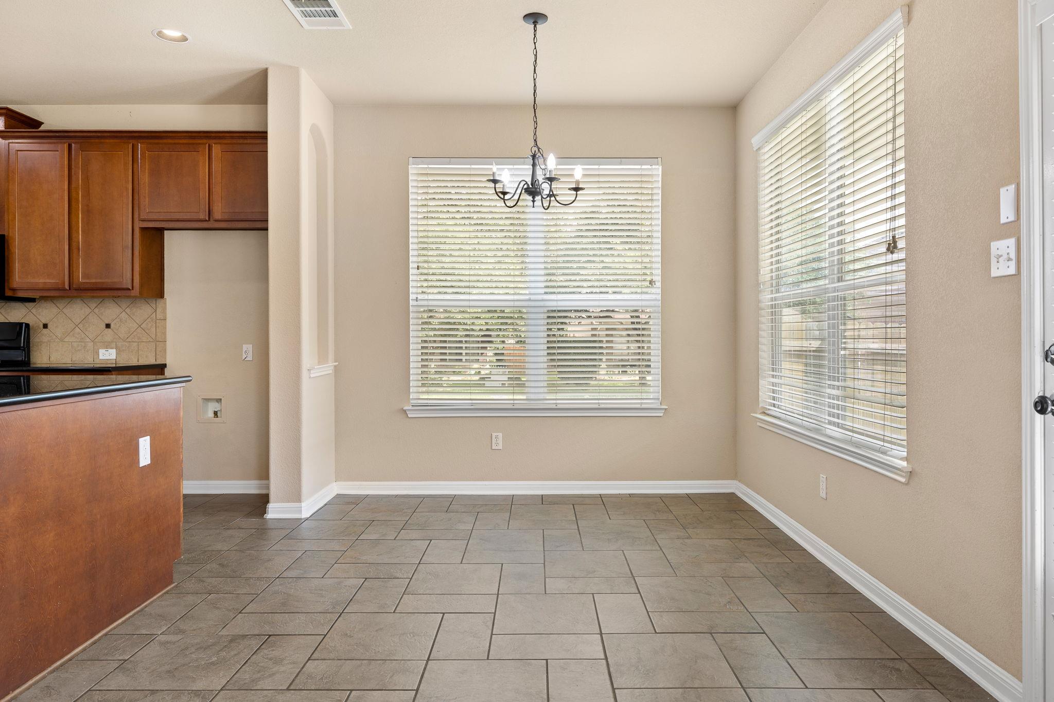 676 Rusk Rd, Round Rock, TX 78665