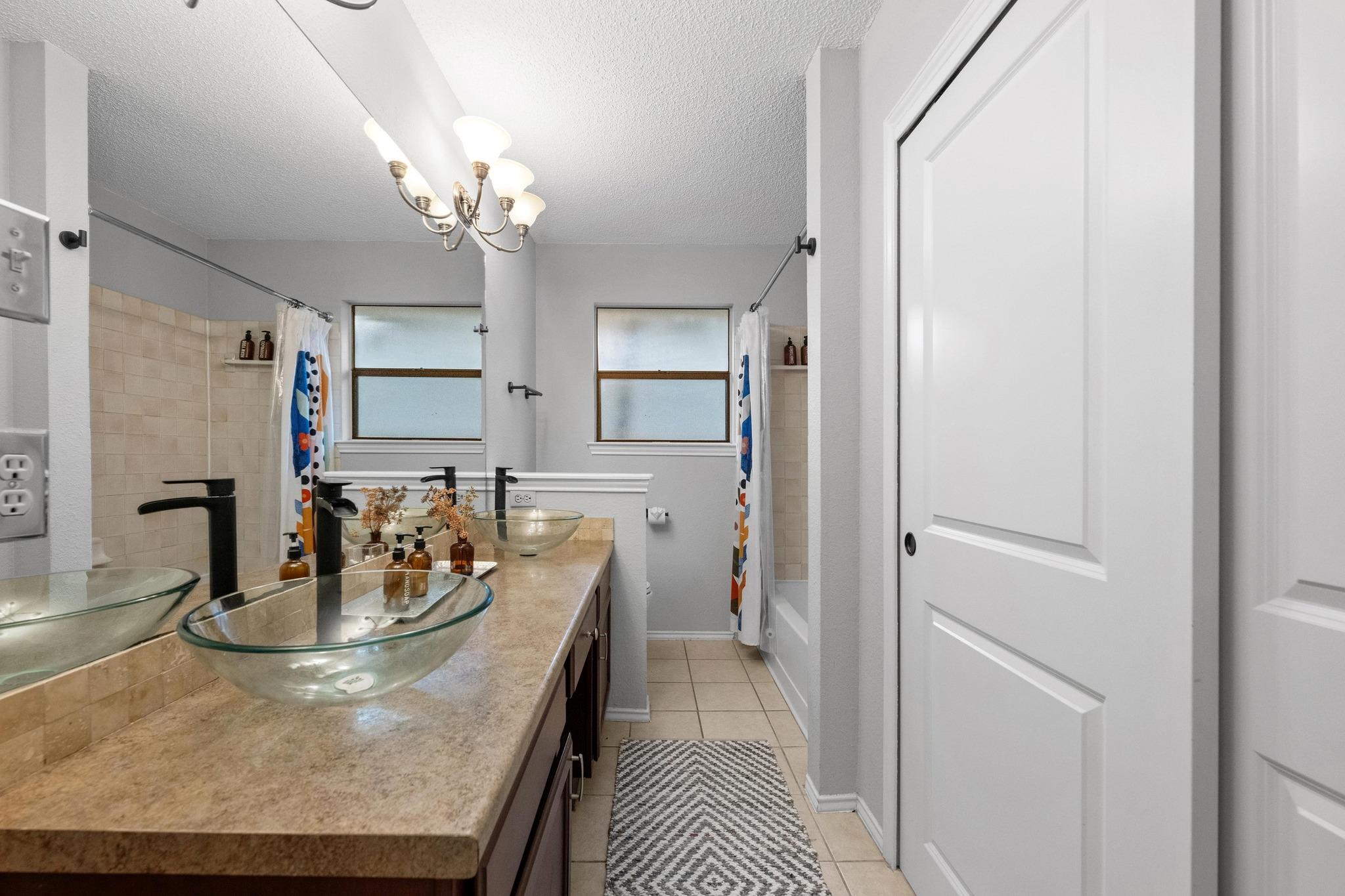 8406 Copano Dr, Austin, TX 78749