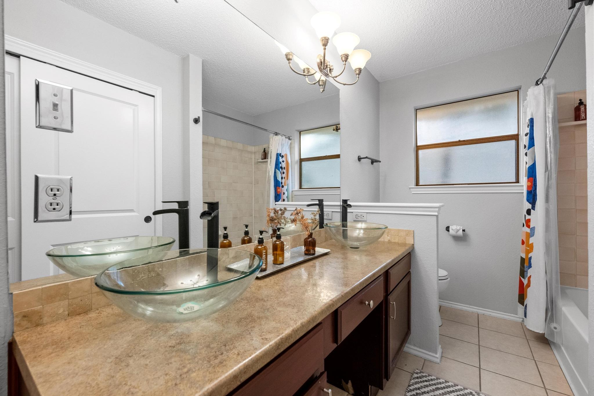 8406 Copano Dr, Austin, TX 78749