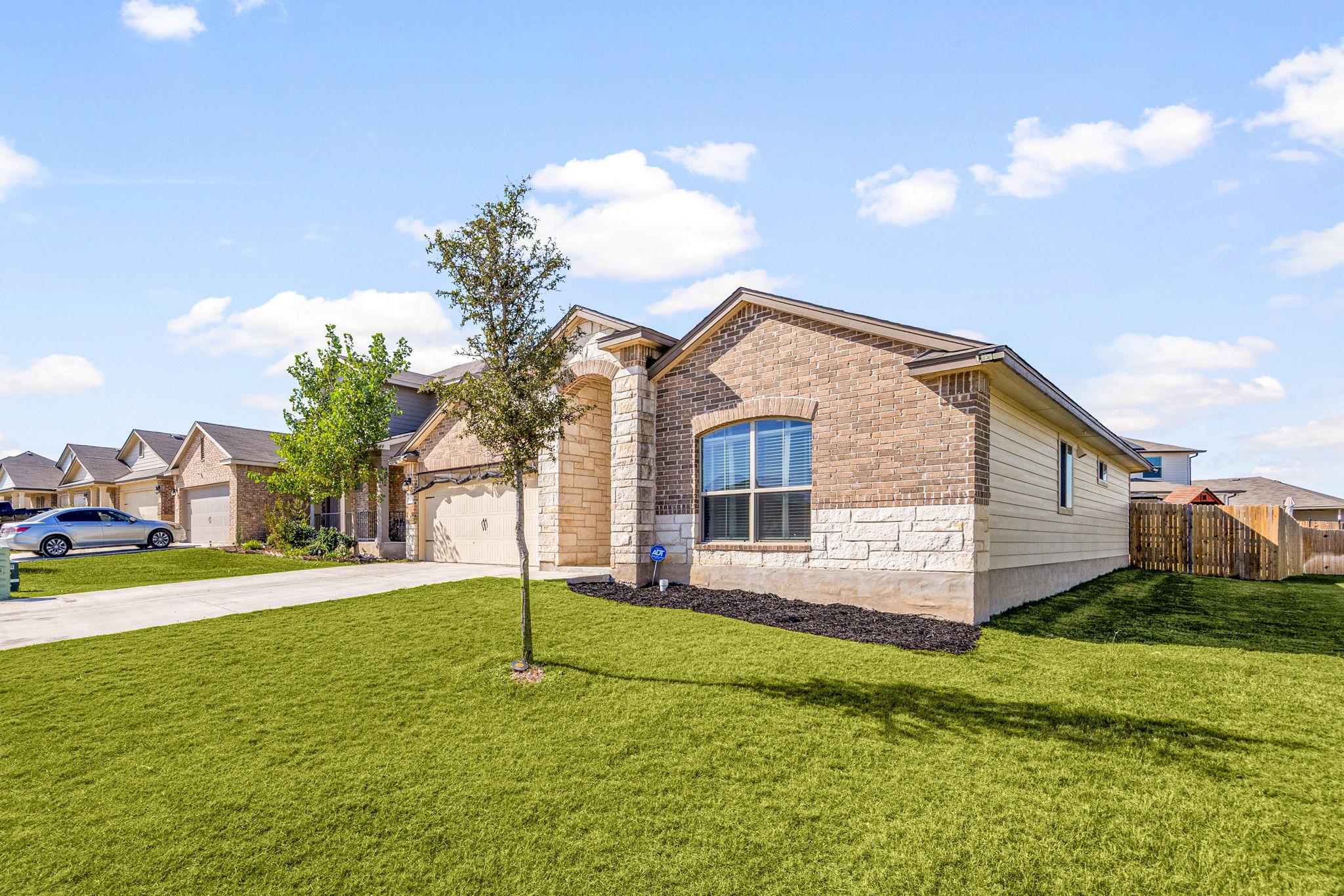 149 Rearden Blvd, Jarrell, TX 76537