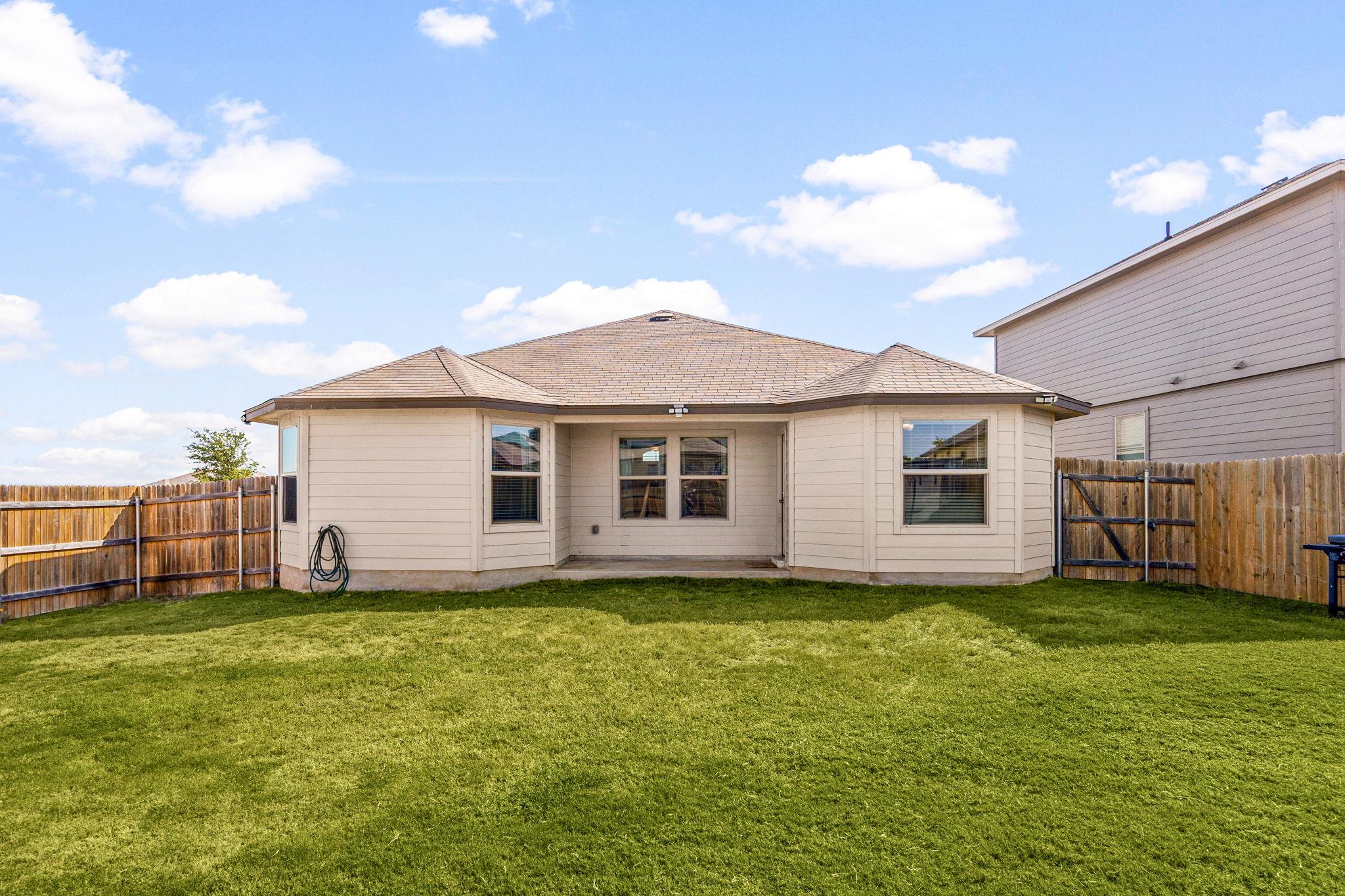 149 Rearden Blvd, Jarrell, TX 76537