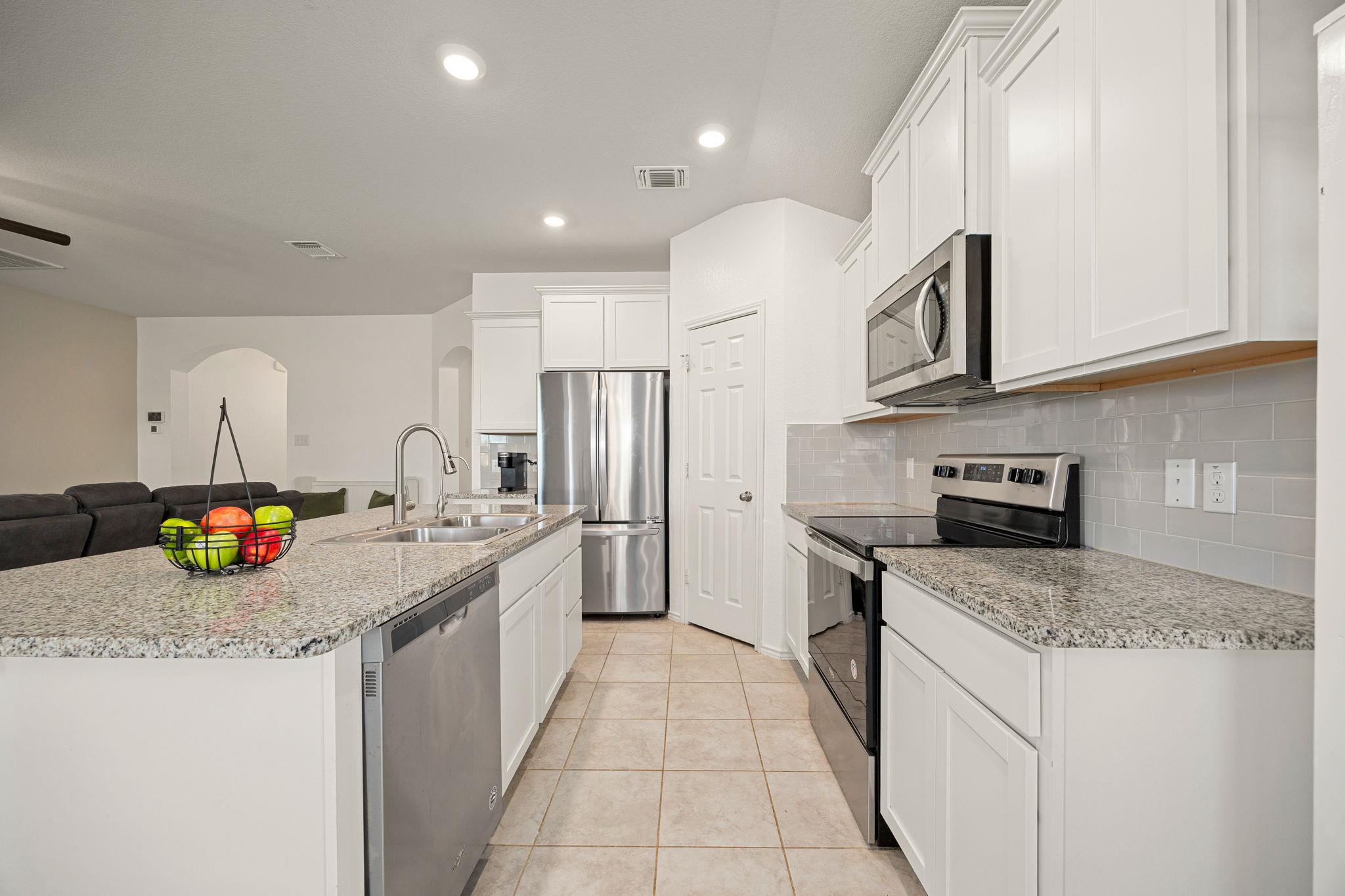 149 Rearden Blvd, Jarrell, TX 76537