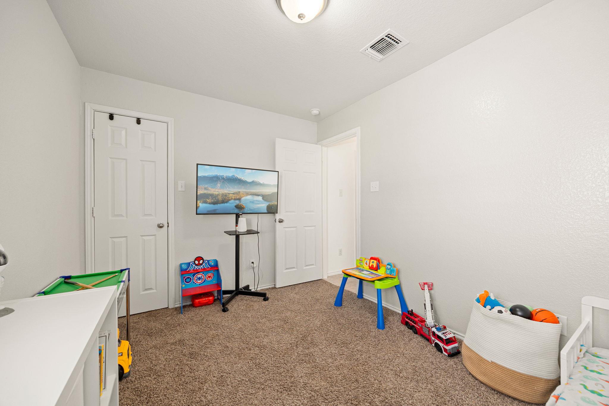 149 Rearden Blvd, Jarrell, TX 76537