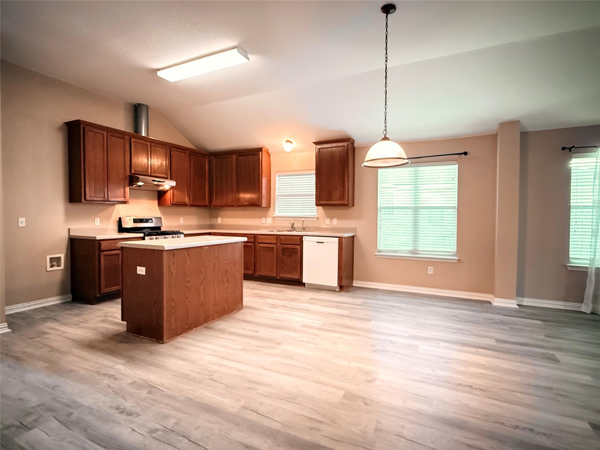 1548 Tonia Loop, Round Rock, TX 78665