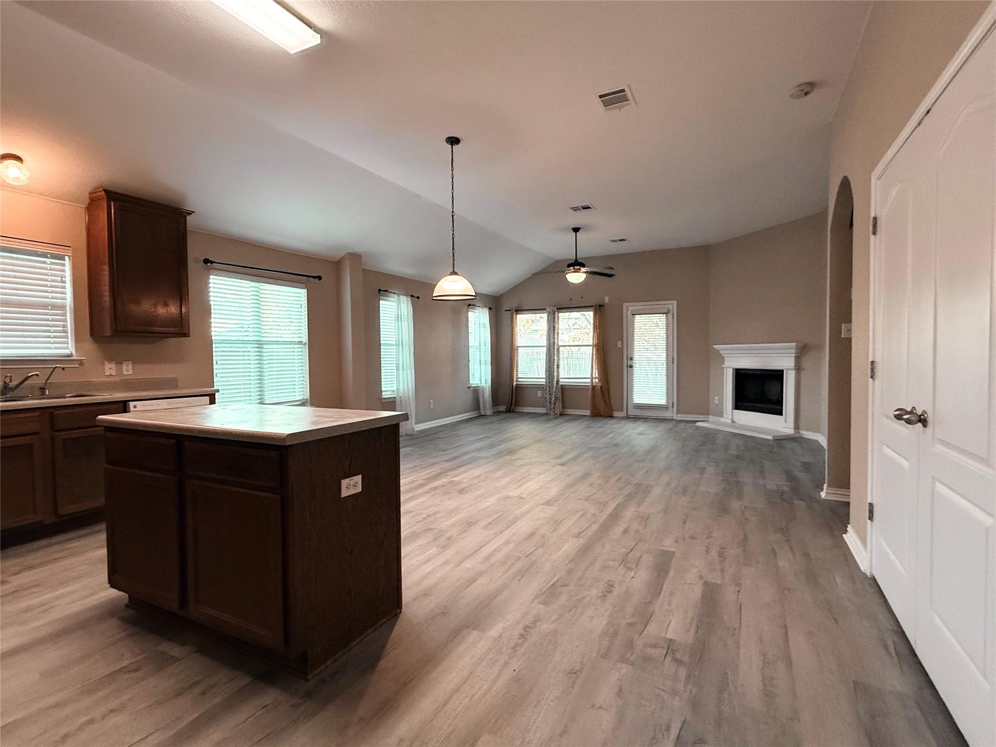 1548 Tonia Loop, Round Rock, TX 78665