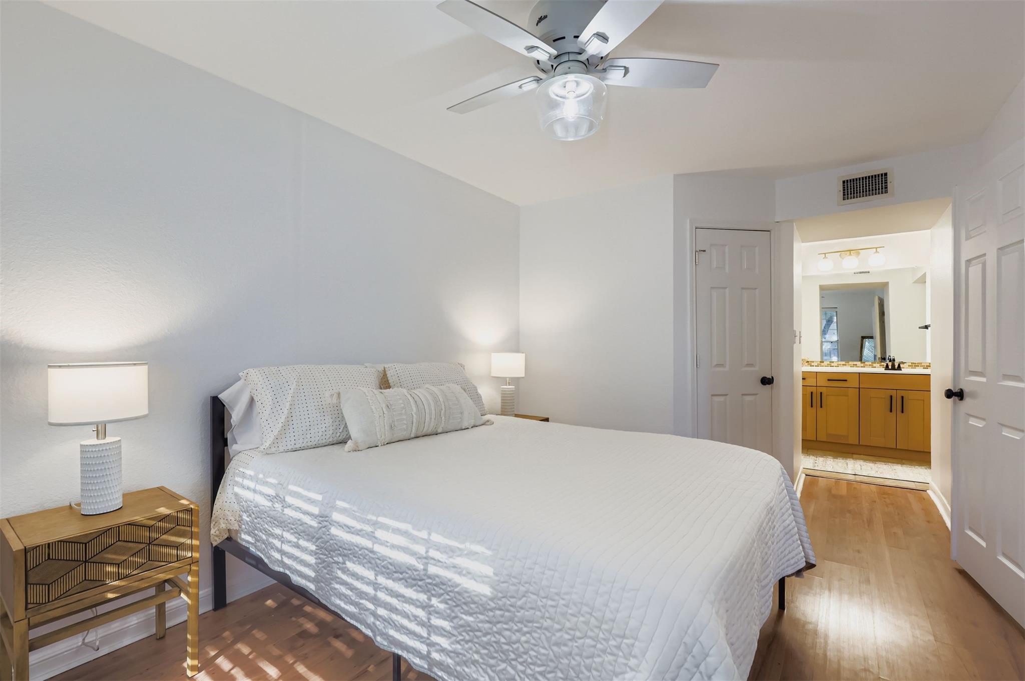 7685 Northcross Dr # 729, Austin, TX 78757