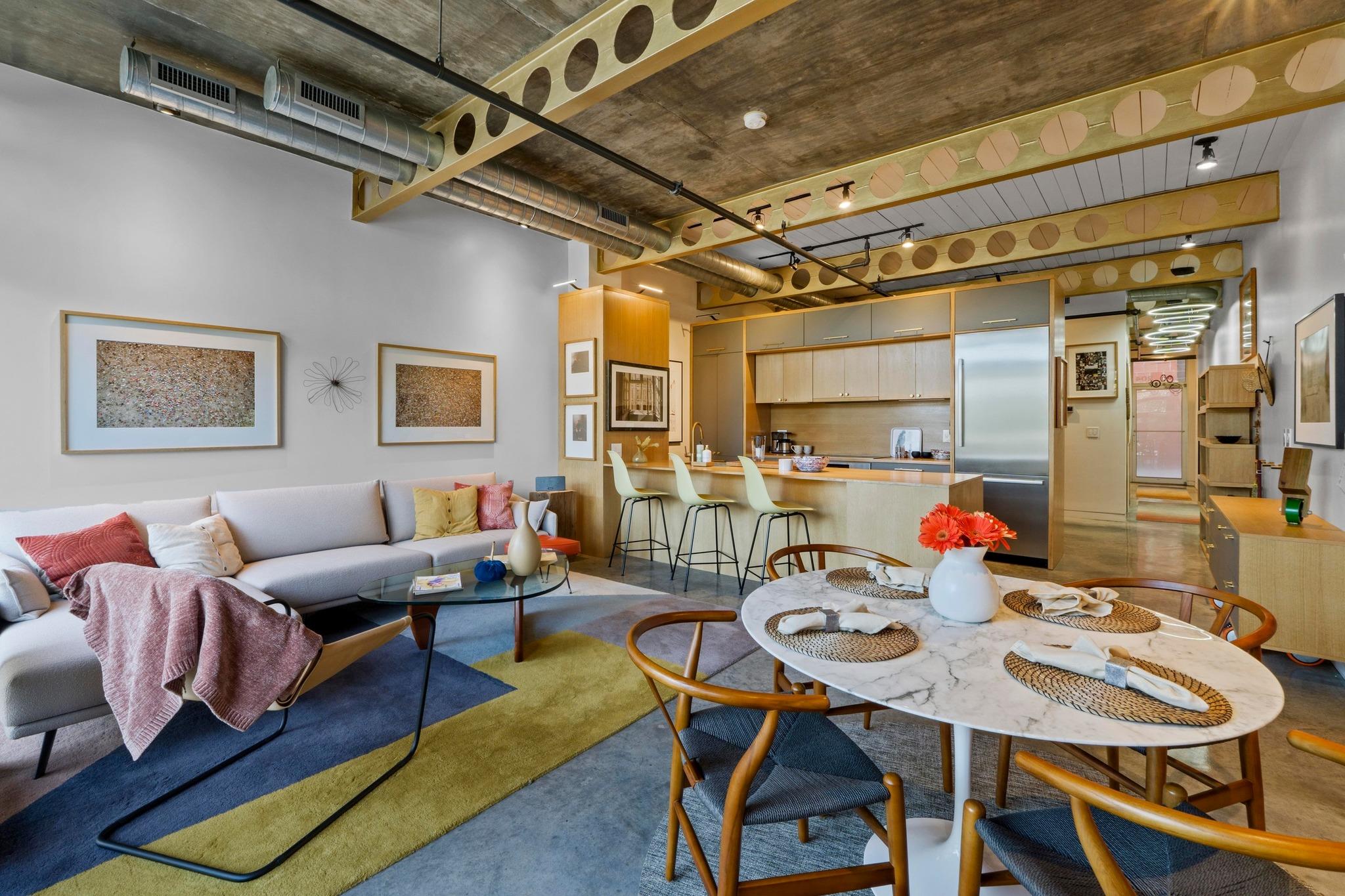 1401 Eva St # 204, Austin, TX 78704