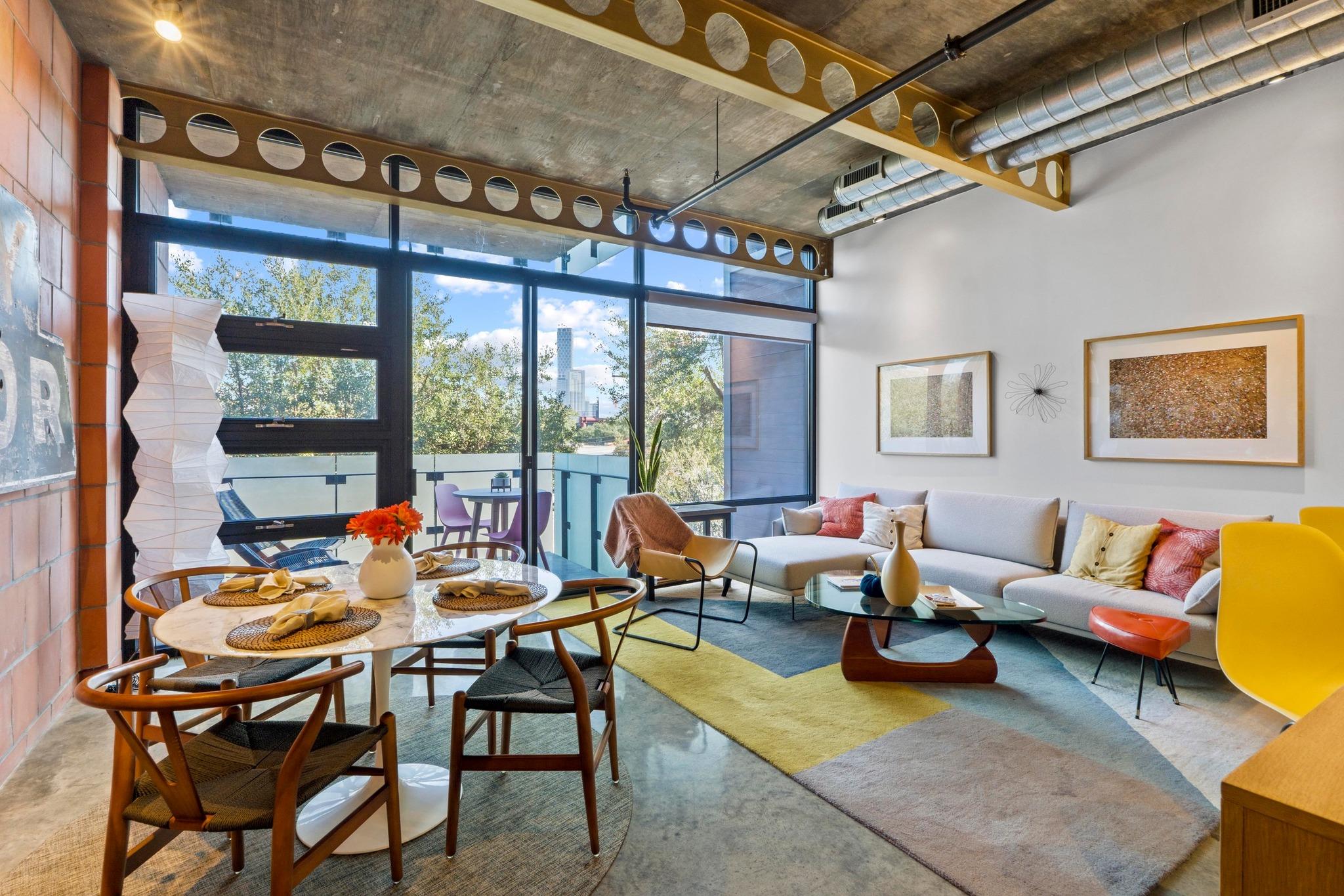 1401 Eva St # 204, Austin, TX 78704