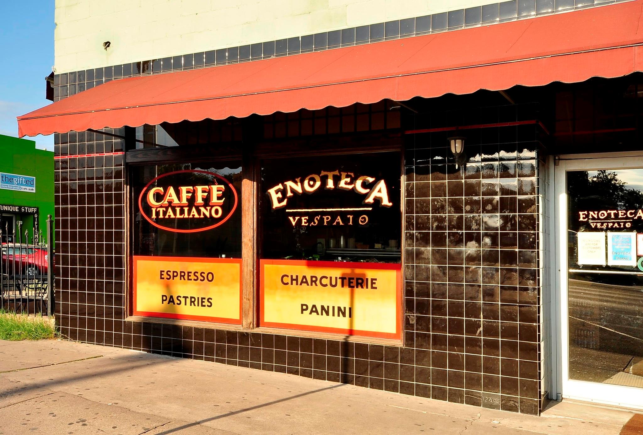 1401 Eva St # 204, Austin, TX 78704