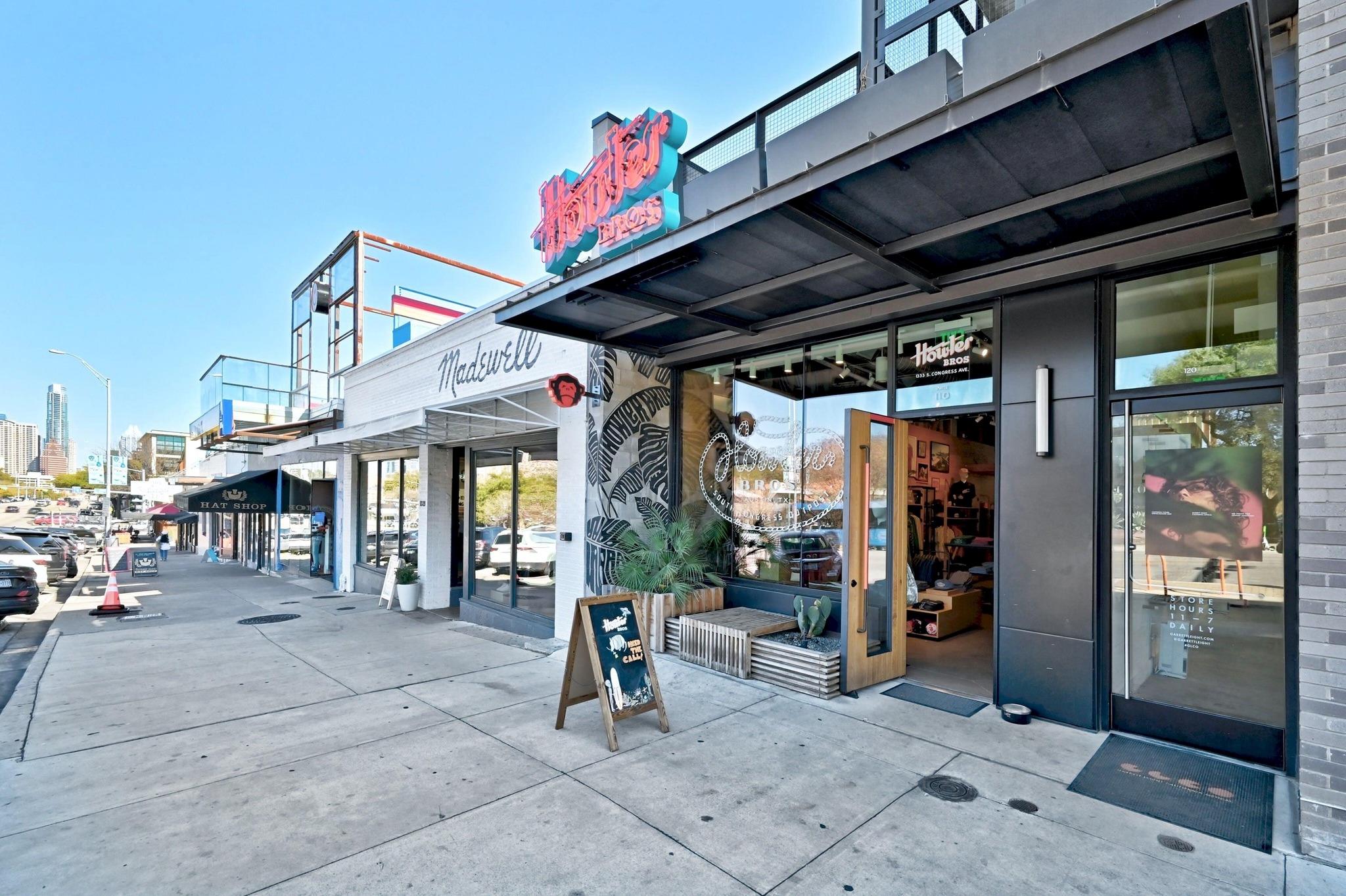 1401 Eva St # 204, Austin, TX 78704