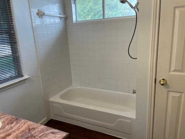 833 Picadilly Dr, Pflugerville, TX 78660