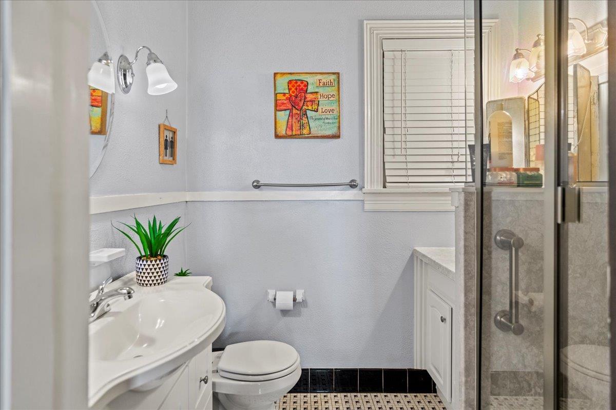 1543 W Clark St, Bartlett, TX 76511