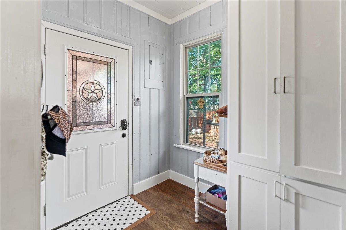 1543 W Clark St, Bartlett, TX 76511