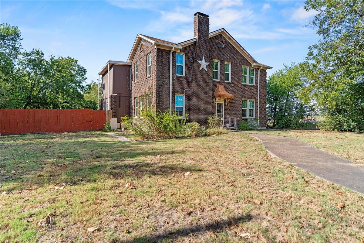 1543 W Clark St, Bartlett, TX 76511