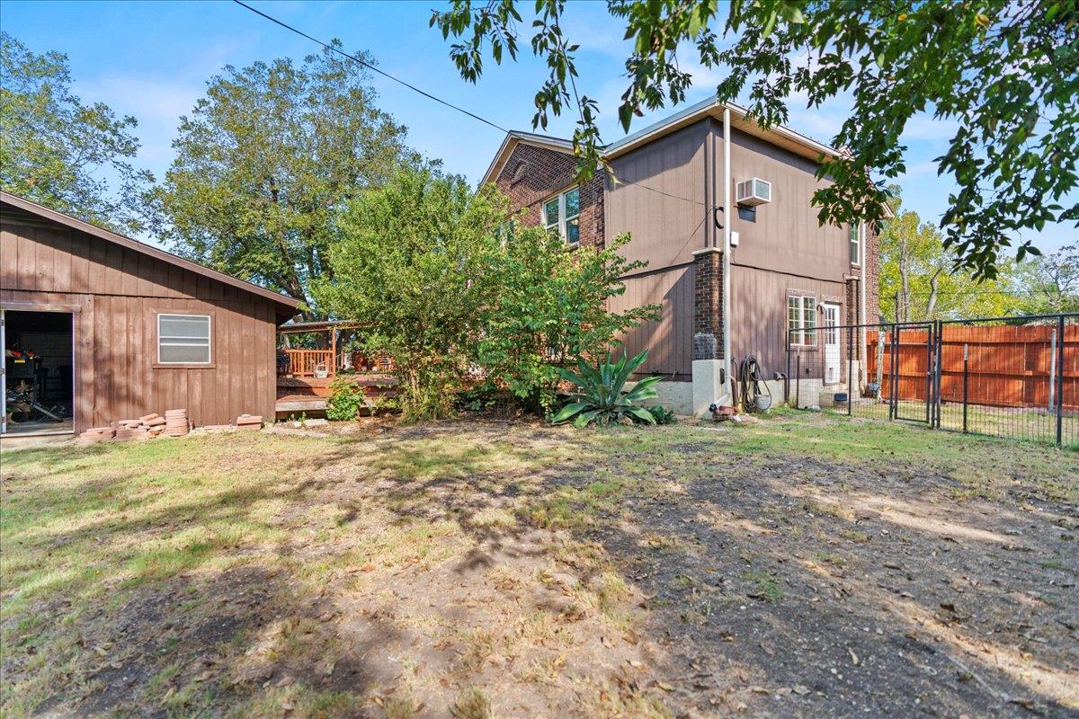 1543 W Clark St, Bartlett, TX 76511