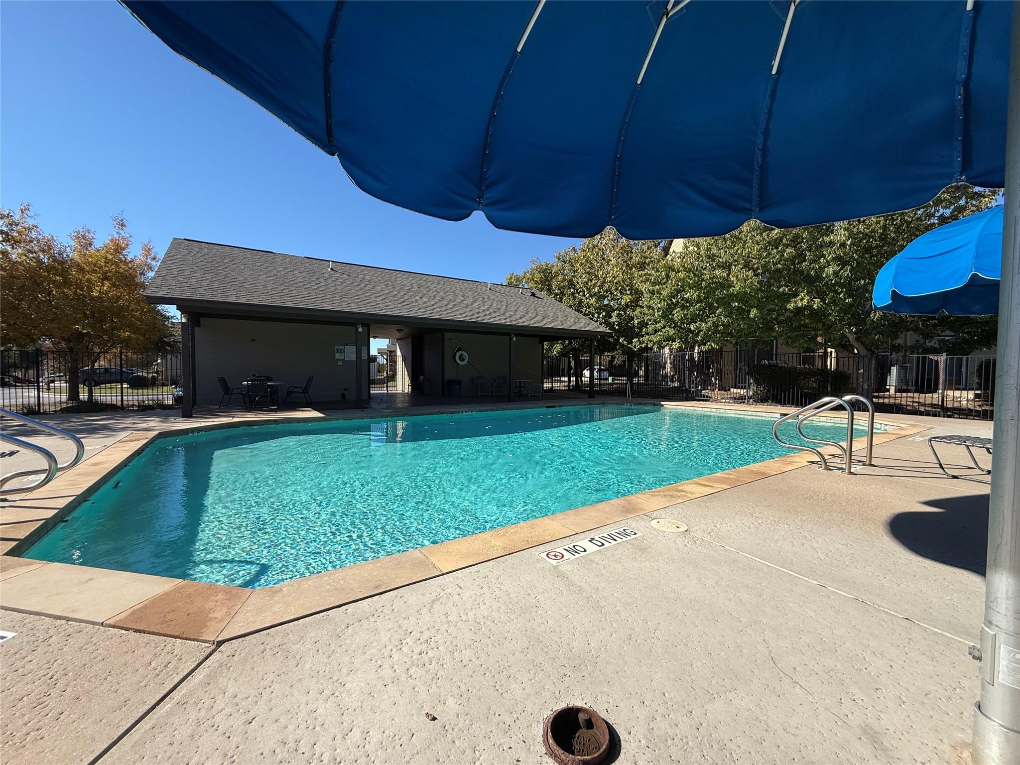 1900 Little Elm Trl # 105, Cedar Park, TX 78613