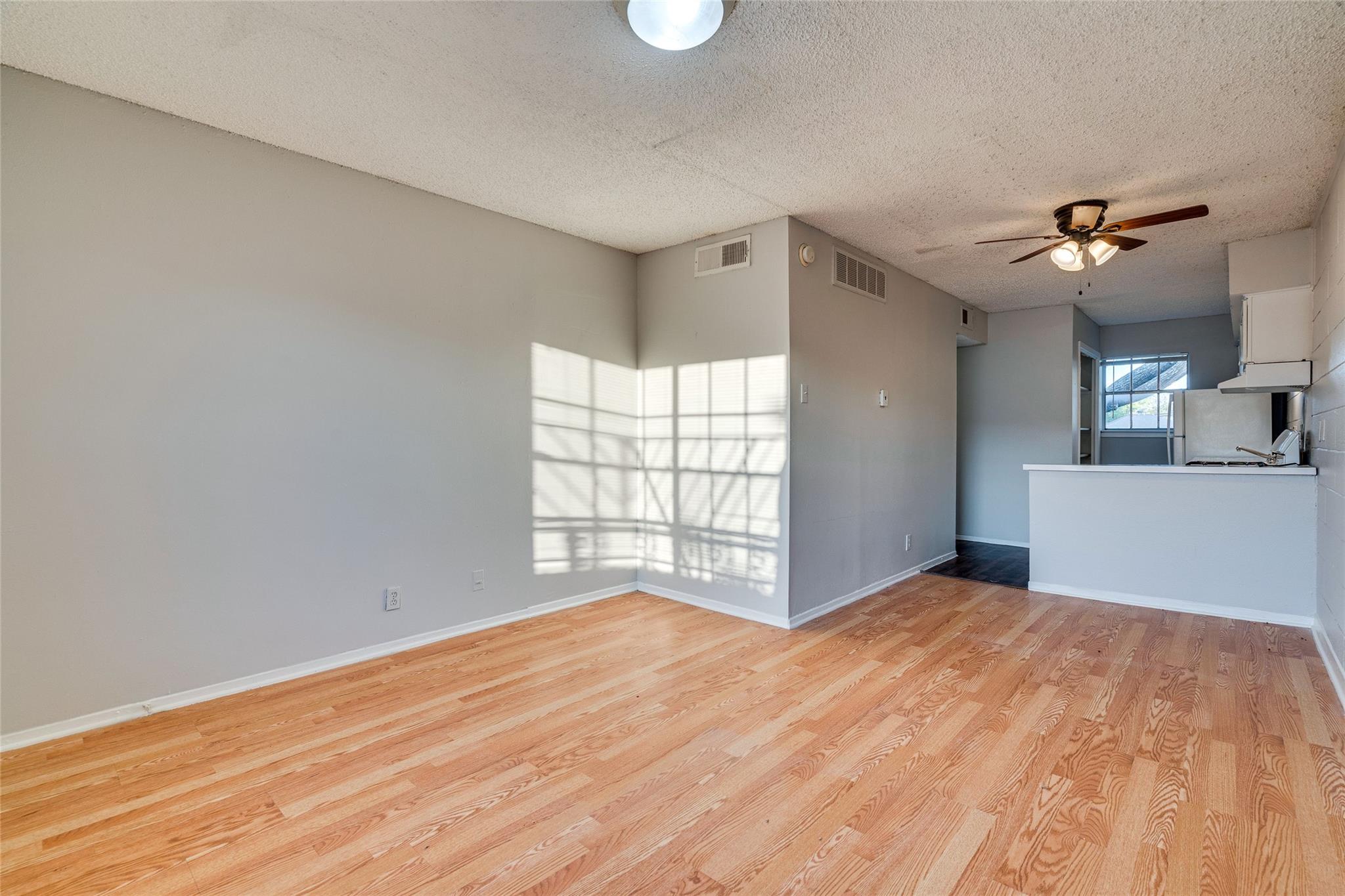 311 E 31st St # 303A, Austin, TX 78705