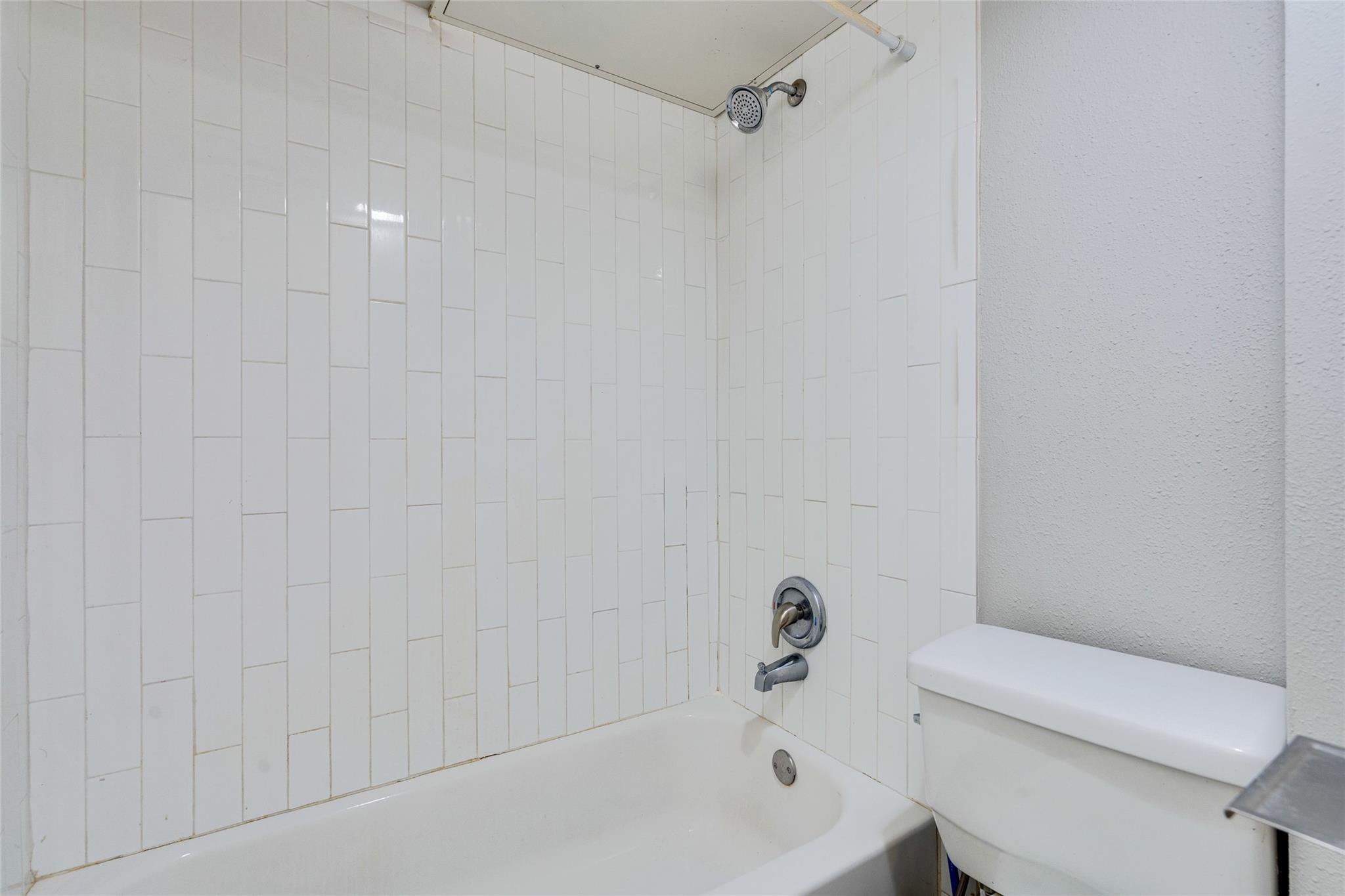 311 E 31st St # 303A, Austin, TX 78705