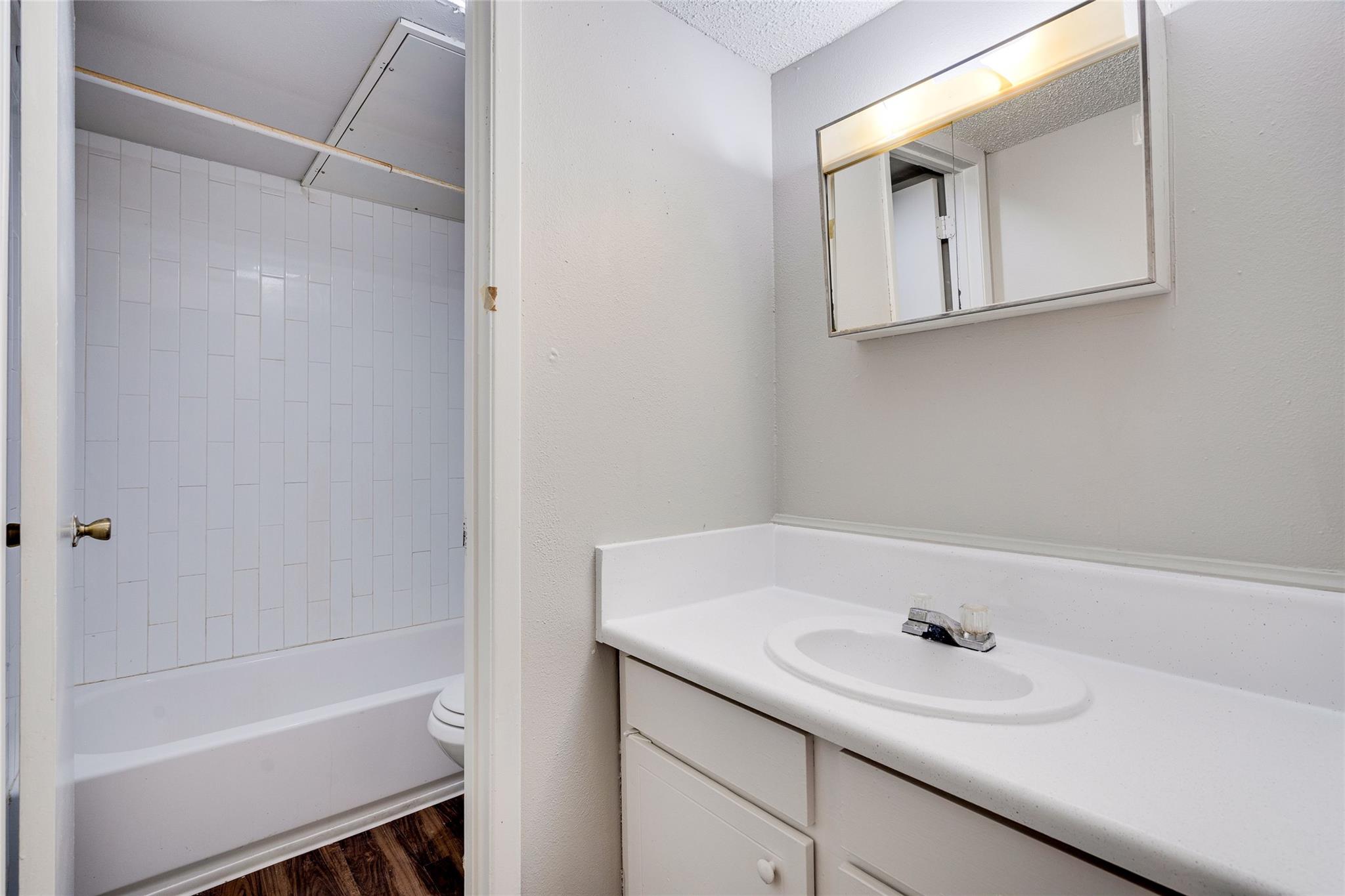 311 E 31st St # 303A, Austin, TX 78705