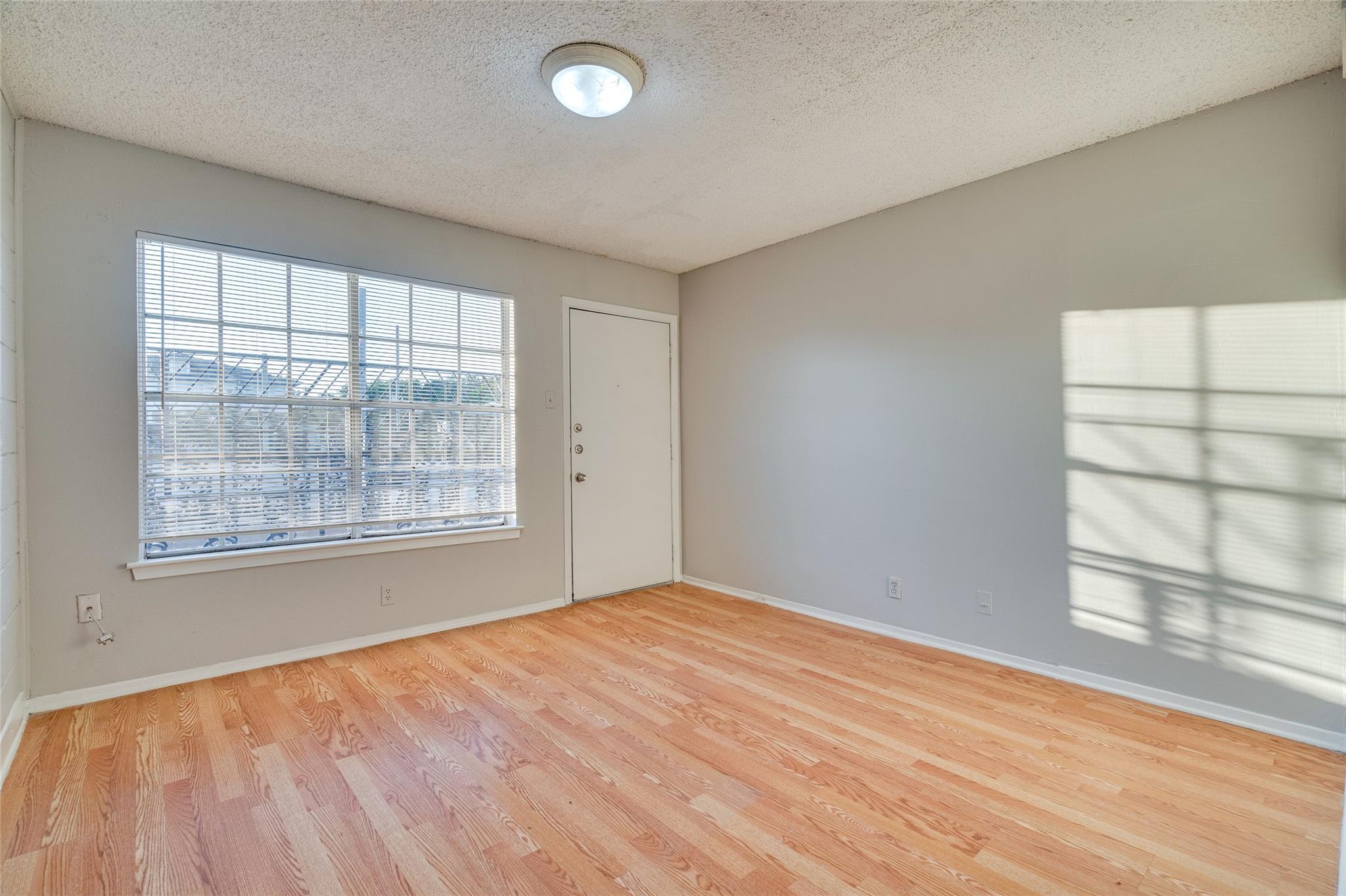 311 E 31st St # 303A, Austin, TX 78705