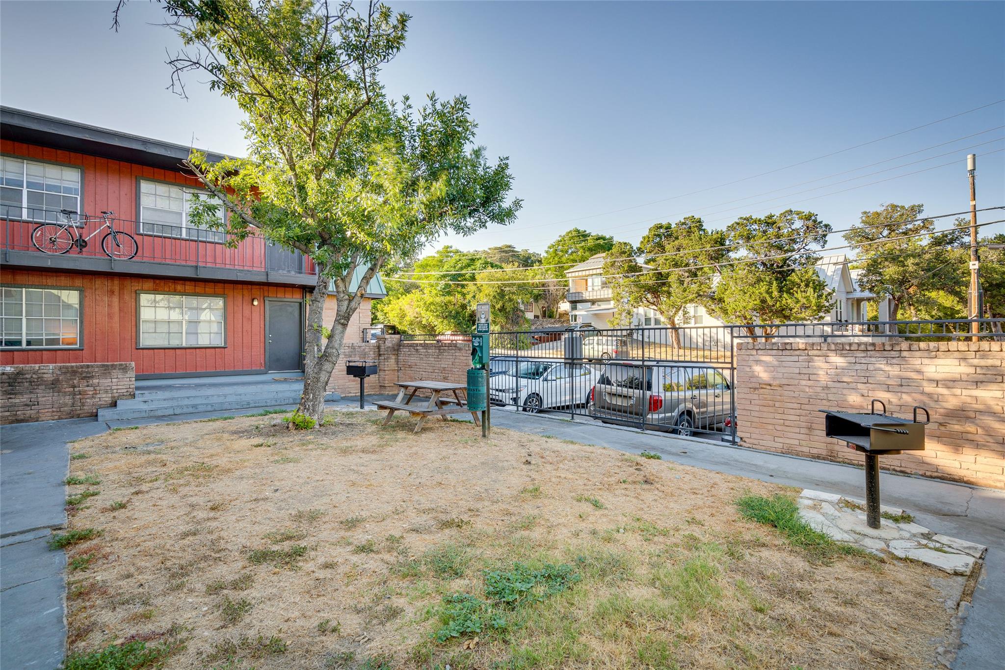 307 E 31 St # 205, Austin, TX 78705